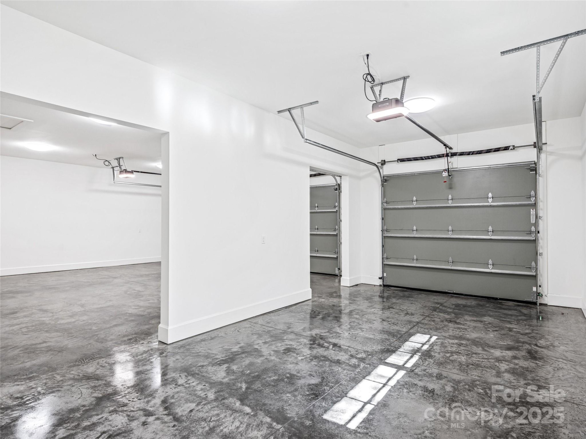 21 Evian Court - Photo 20