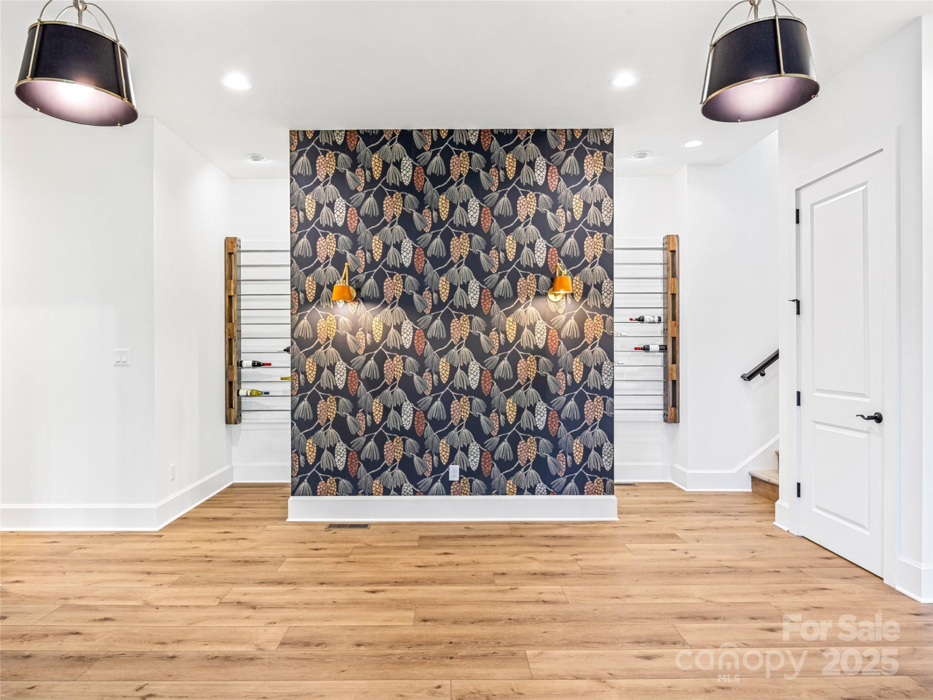 21 Evian Court - Photo 32