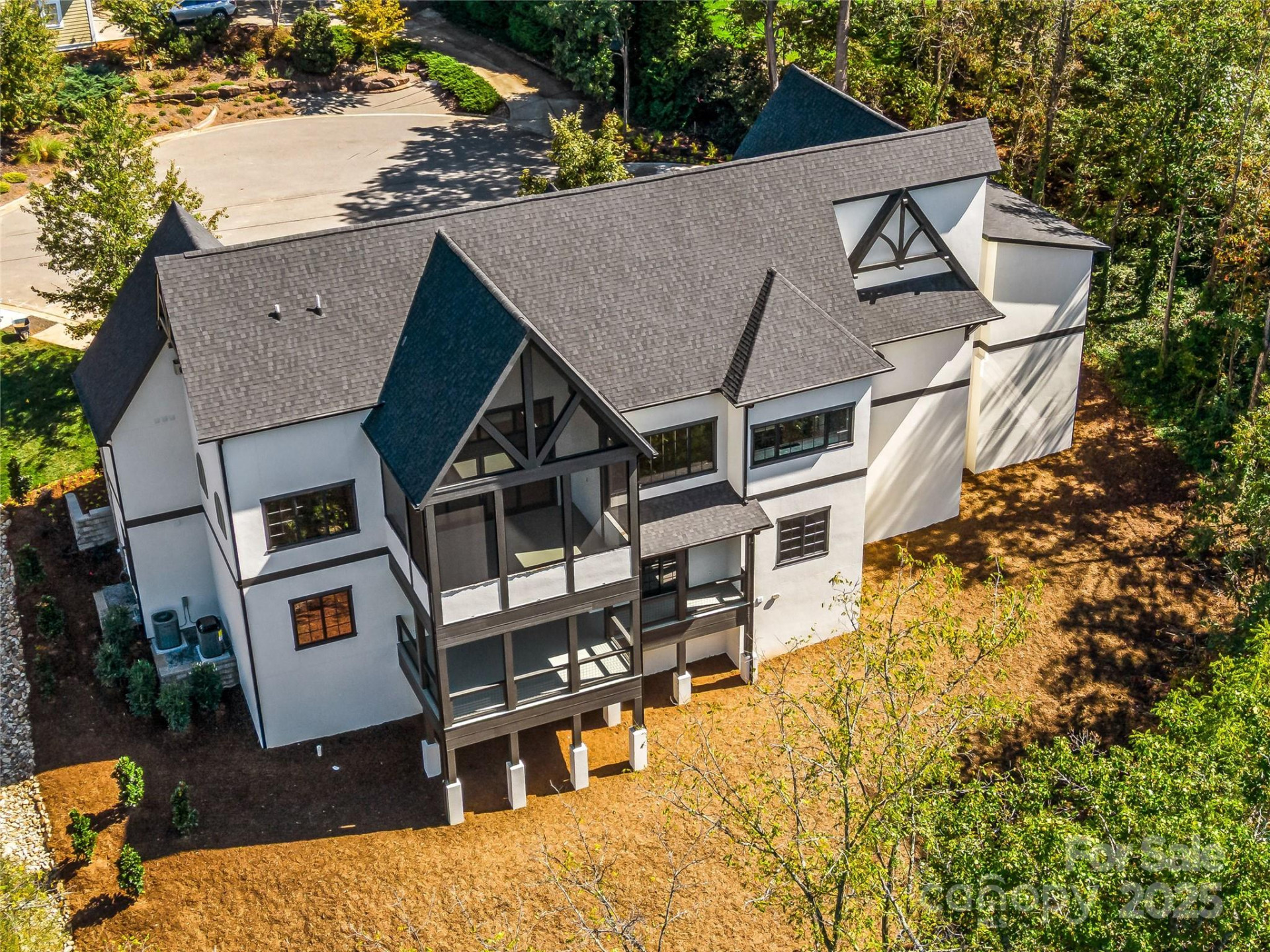 21 Evian Court - Photo 42