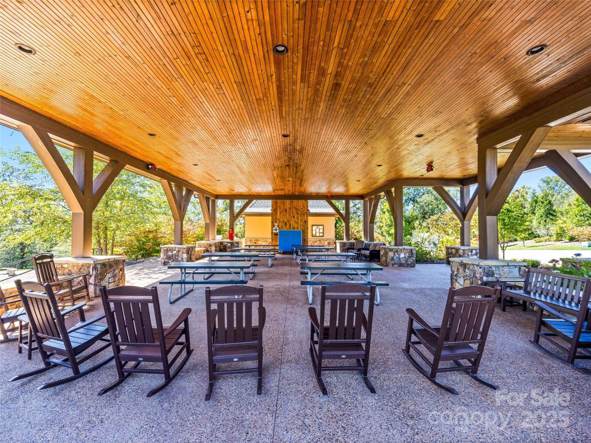 21 Evian Court - Photo 45