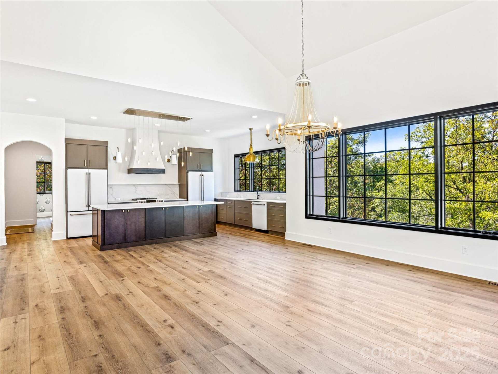 21 Evian Court - Photo 8