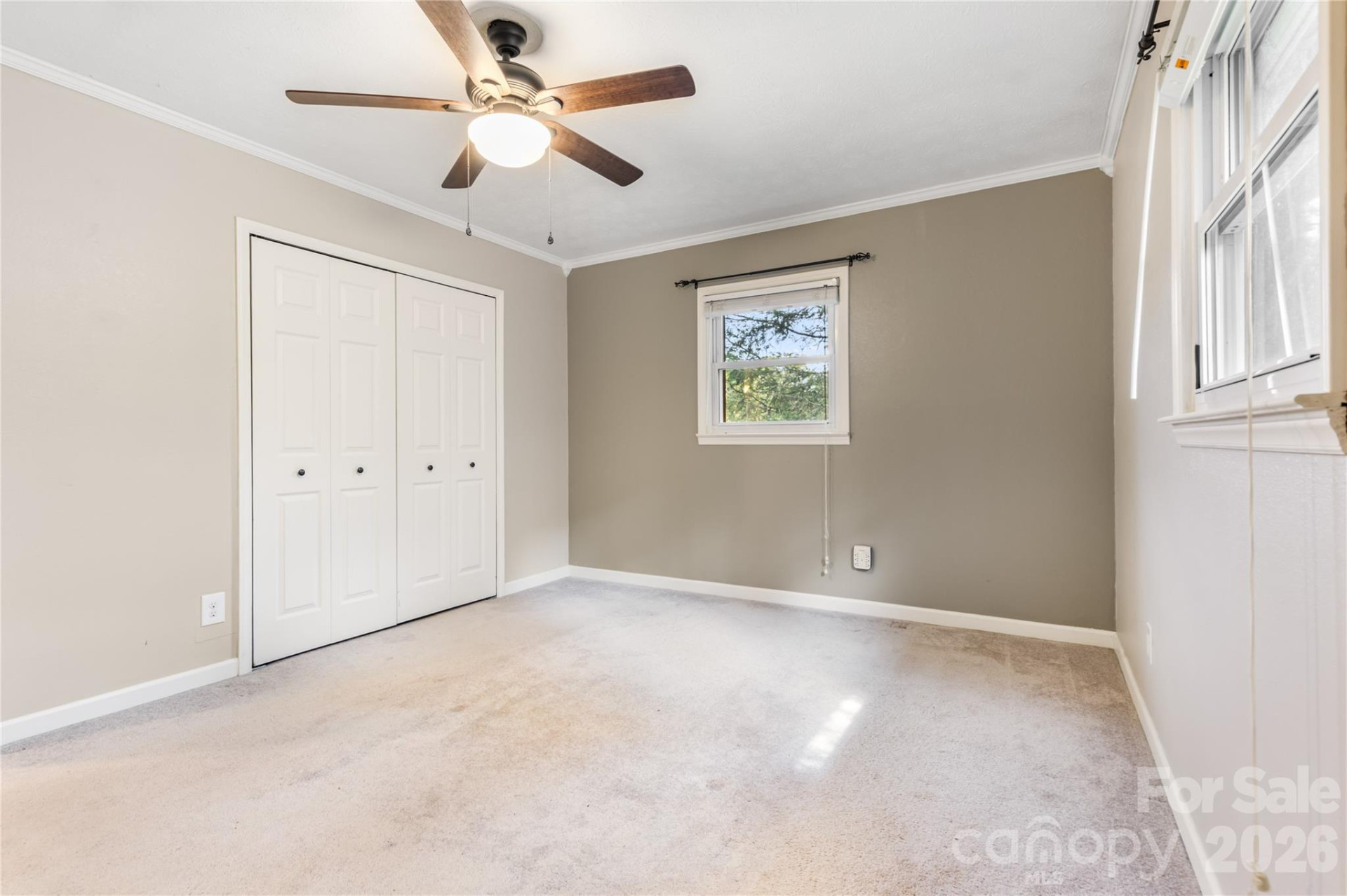 205 L And E Meadows Drive - Photo 12