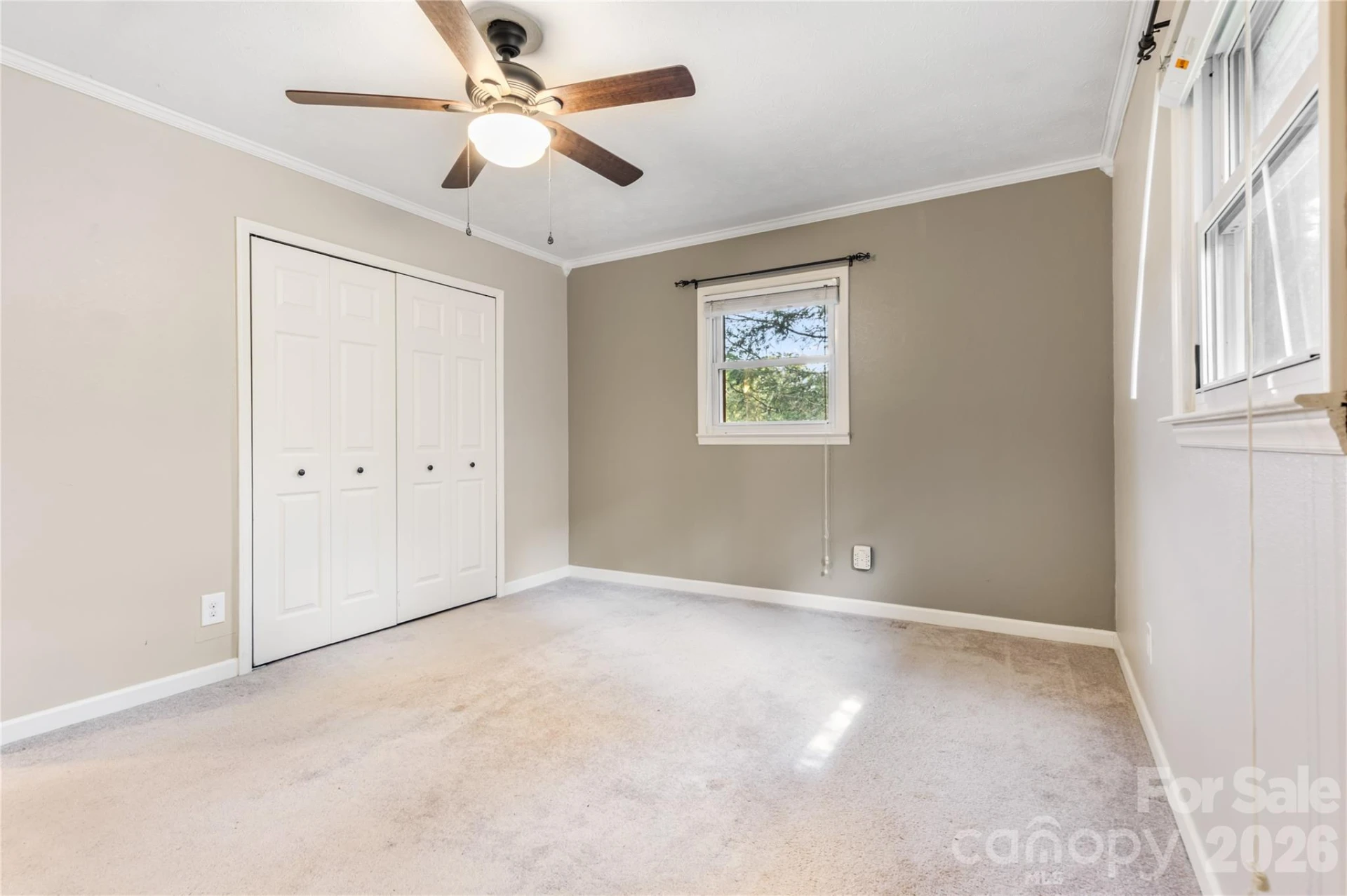 205 L And E Meadows Drive - Photo 12