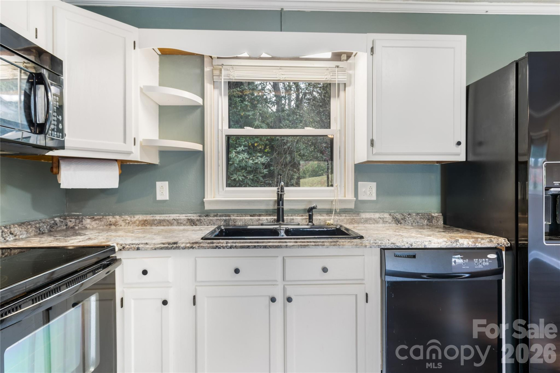 205 L And E Meadows Drive - Photo 5