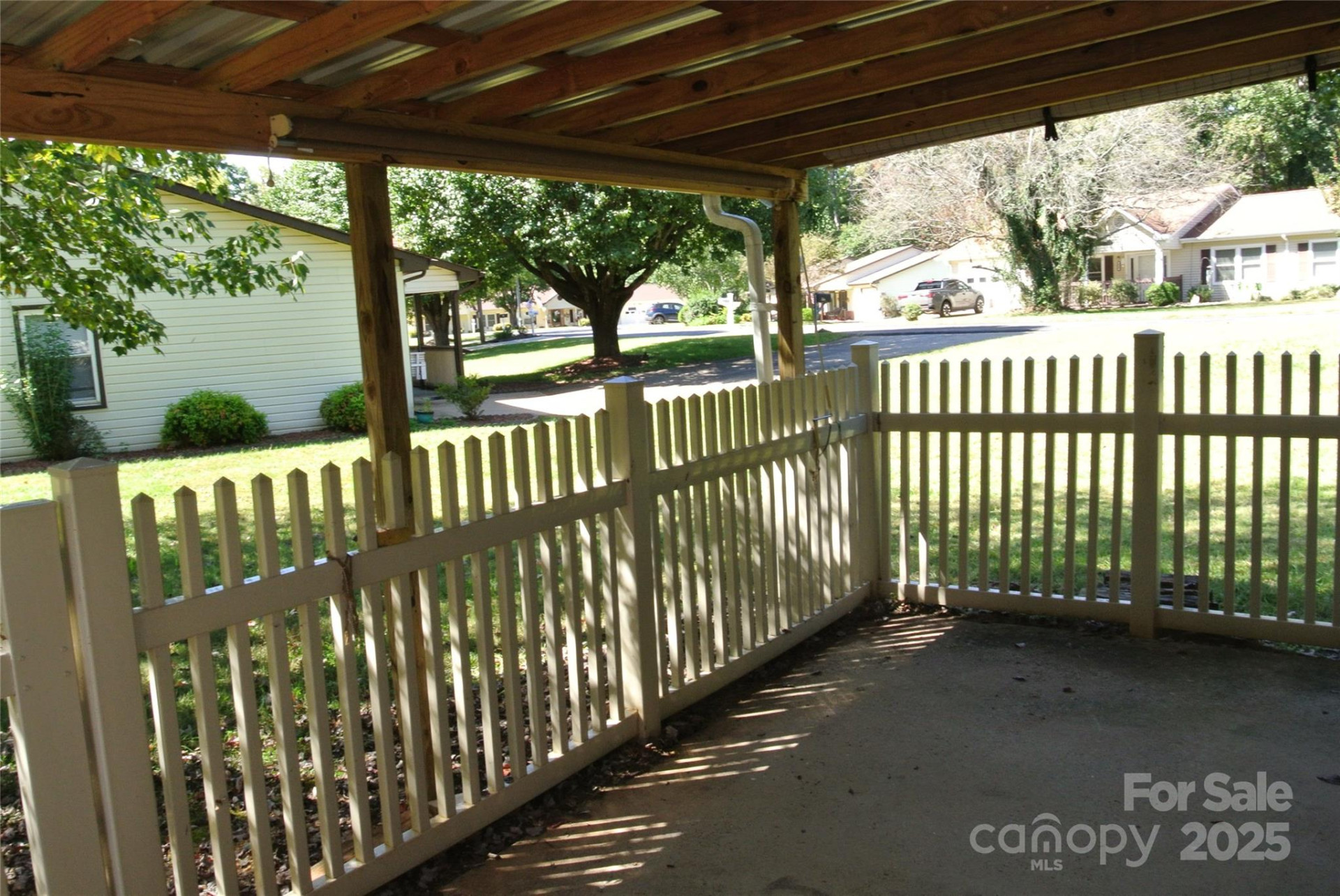 112 Holly Court - Photo 19