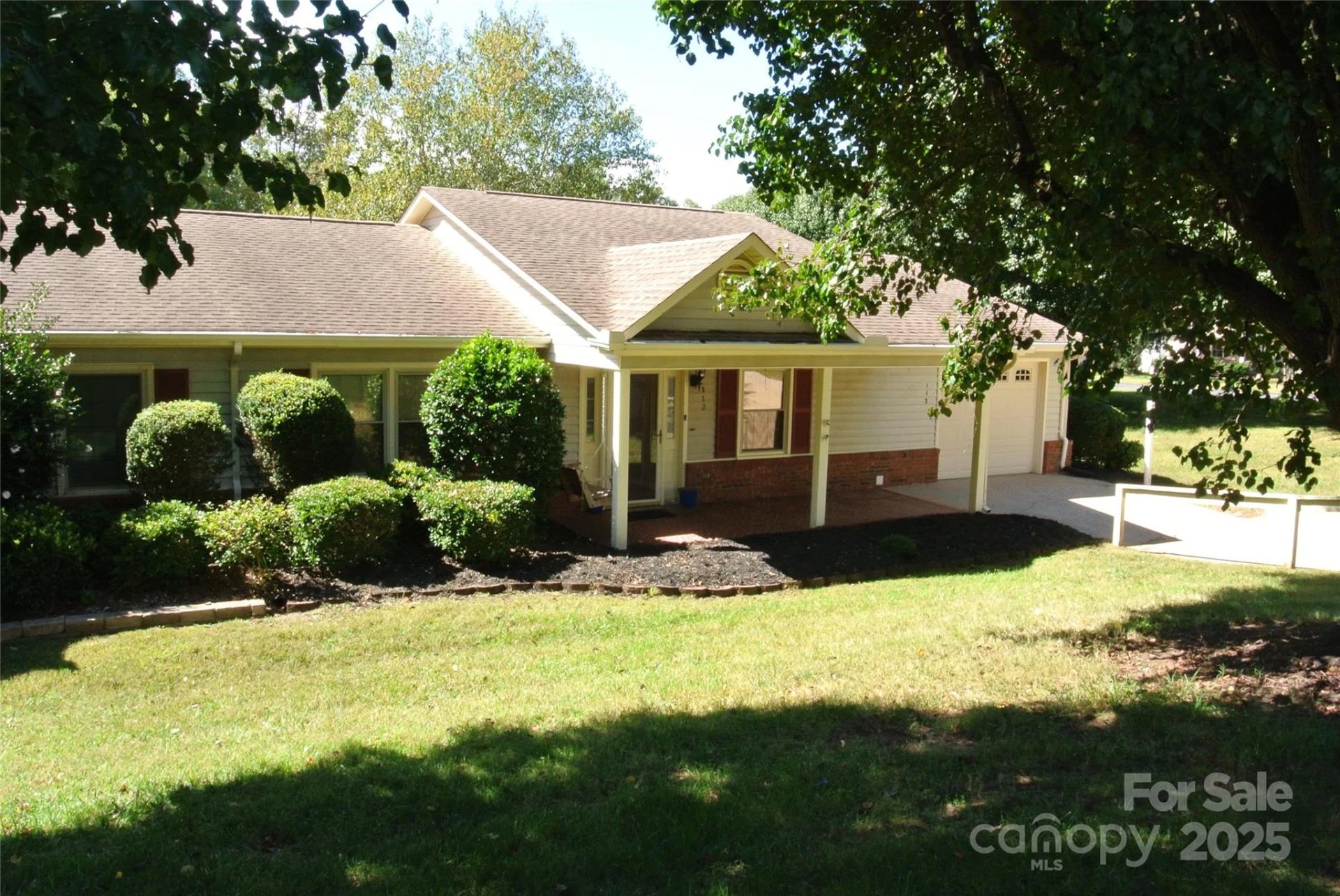 112 Holly Court - Photo 3