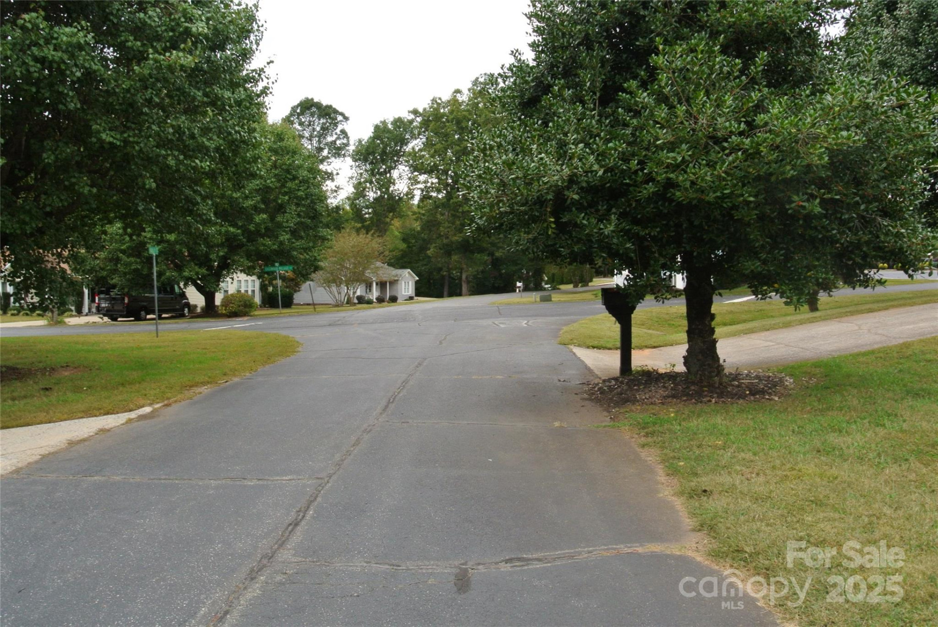 112 Holly Court - Photo 24