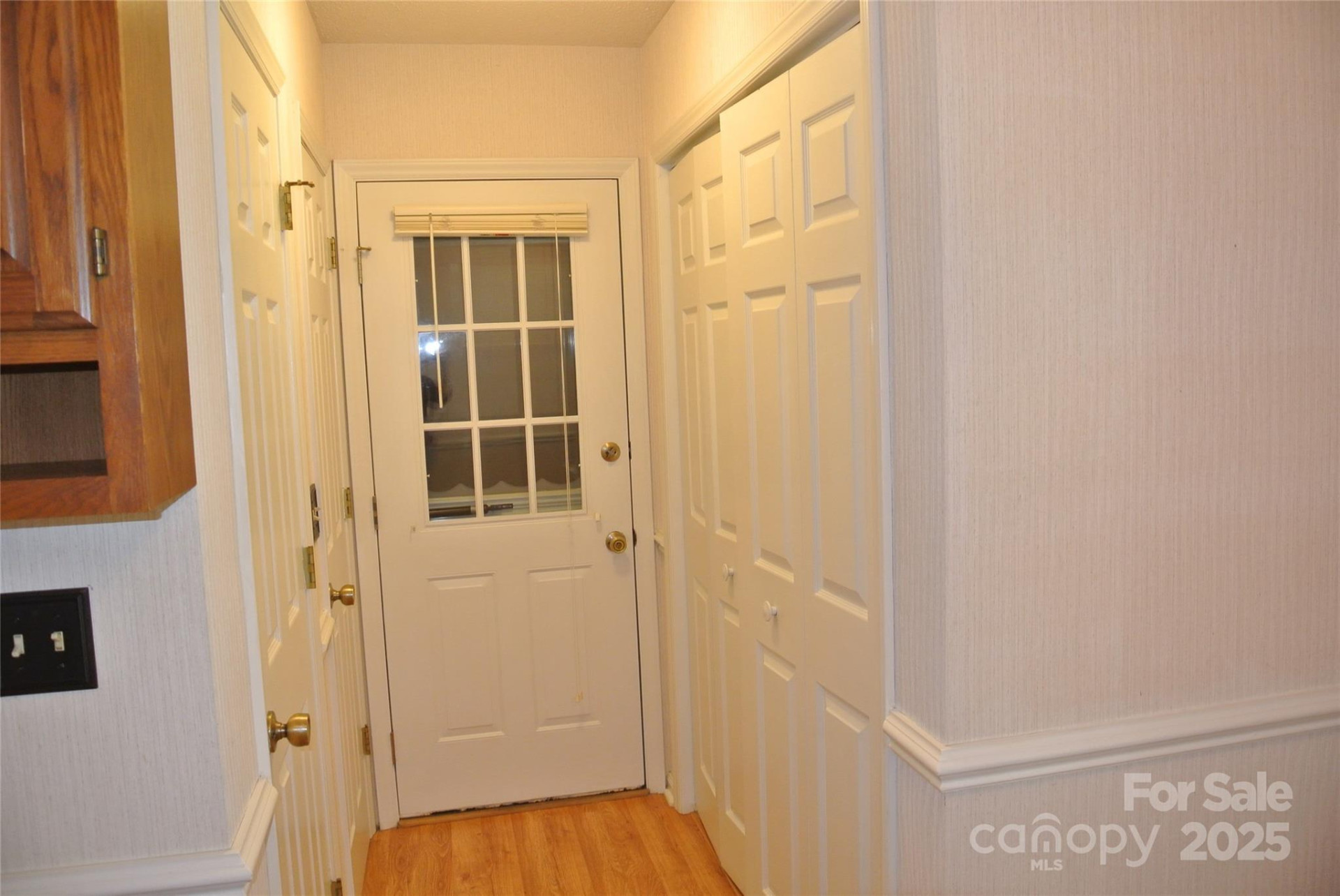 112 Holly Court - Photo 9