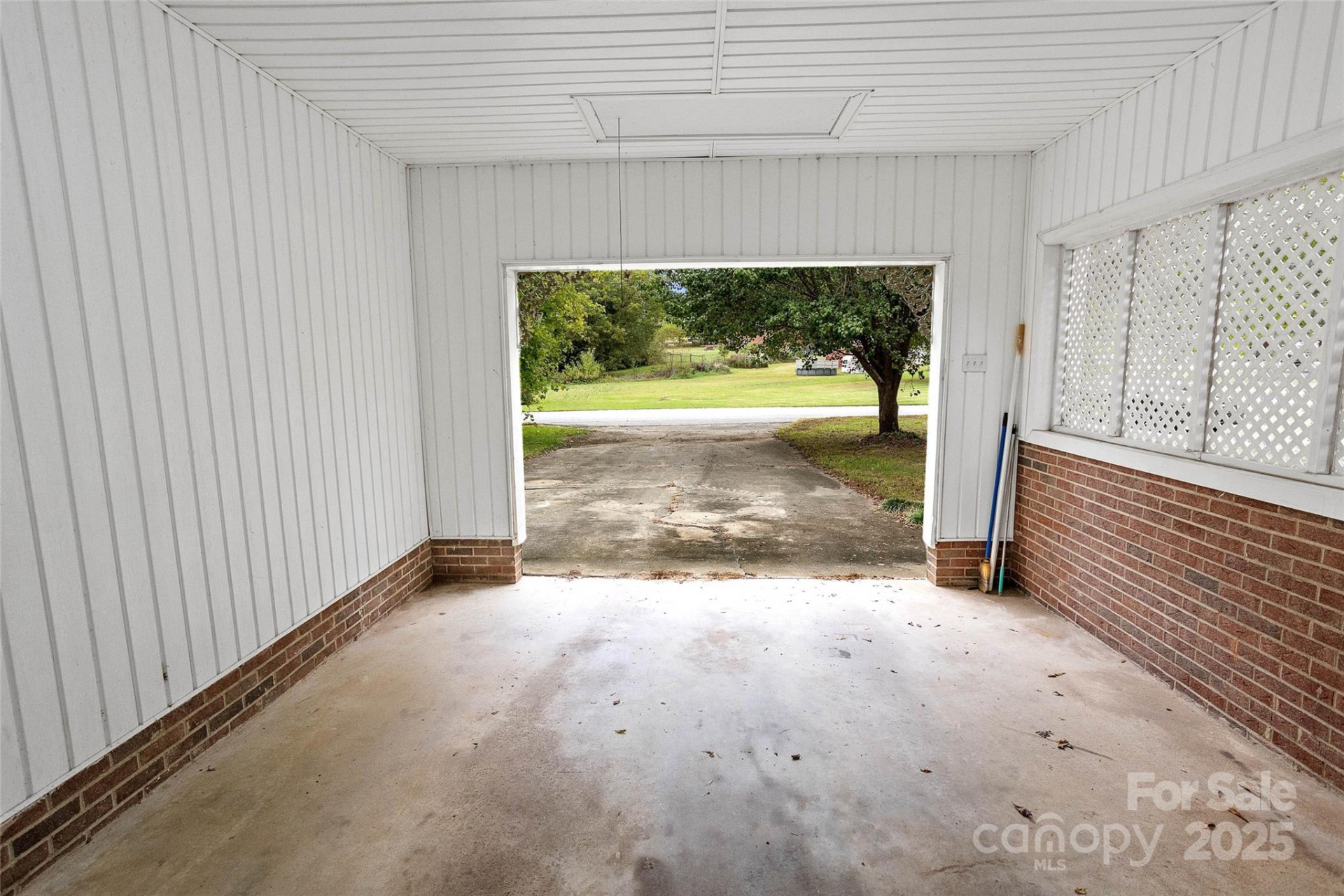 151 Debby Lane - Photo 14
