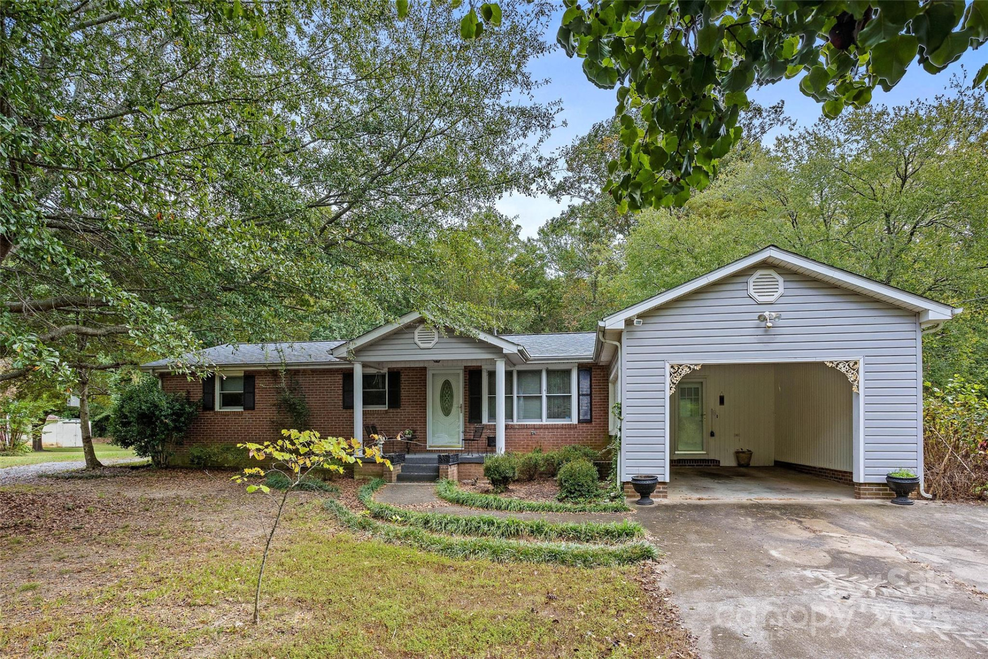 151 Debby Lane - Photo 3