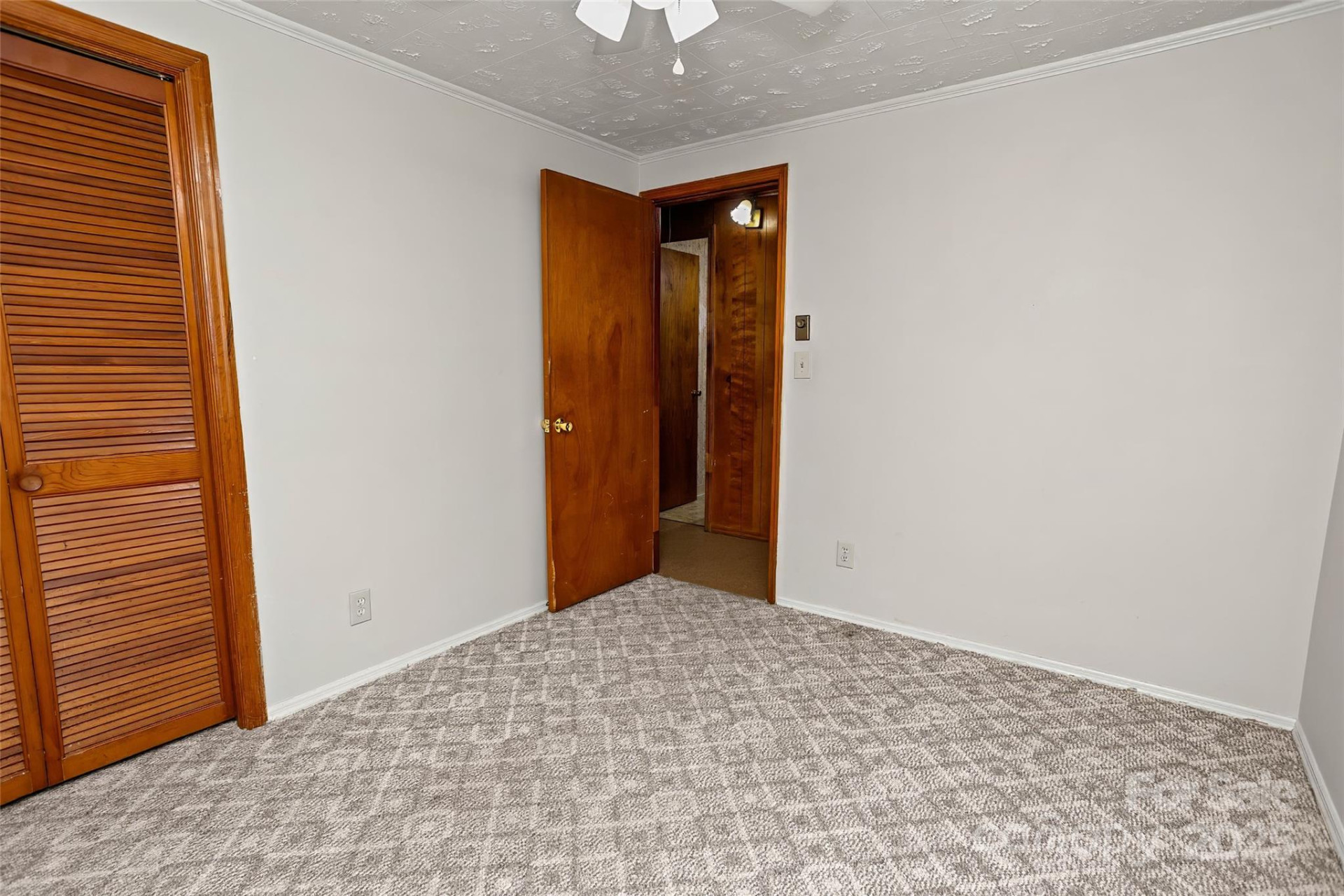 151 Debby Lane - Photo 34