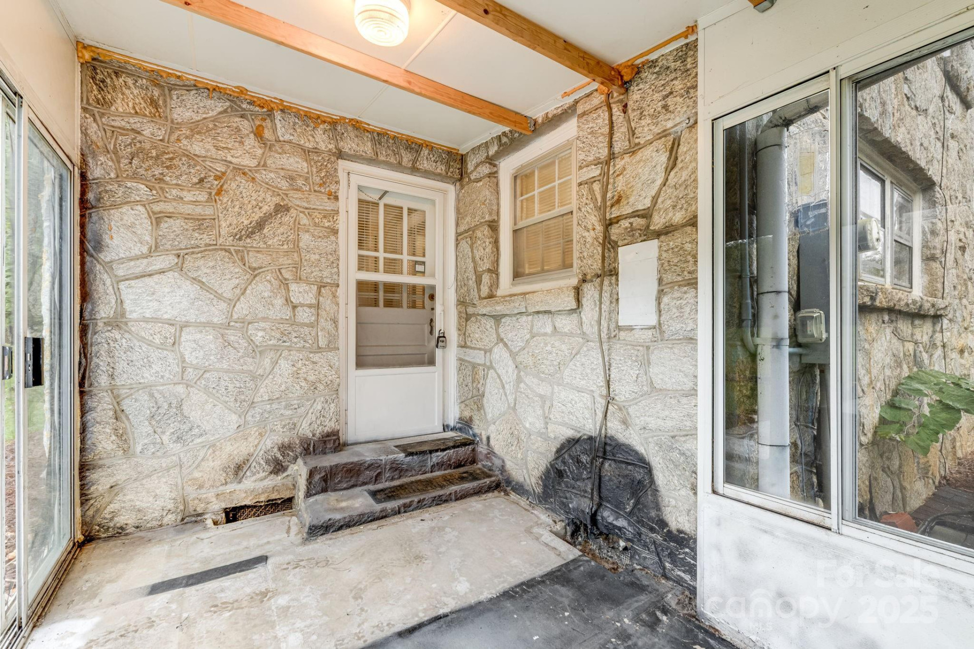 1819 Windsor Drive - Photo 26
