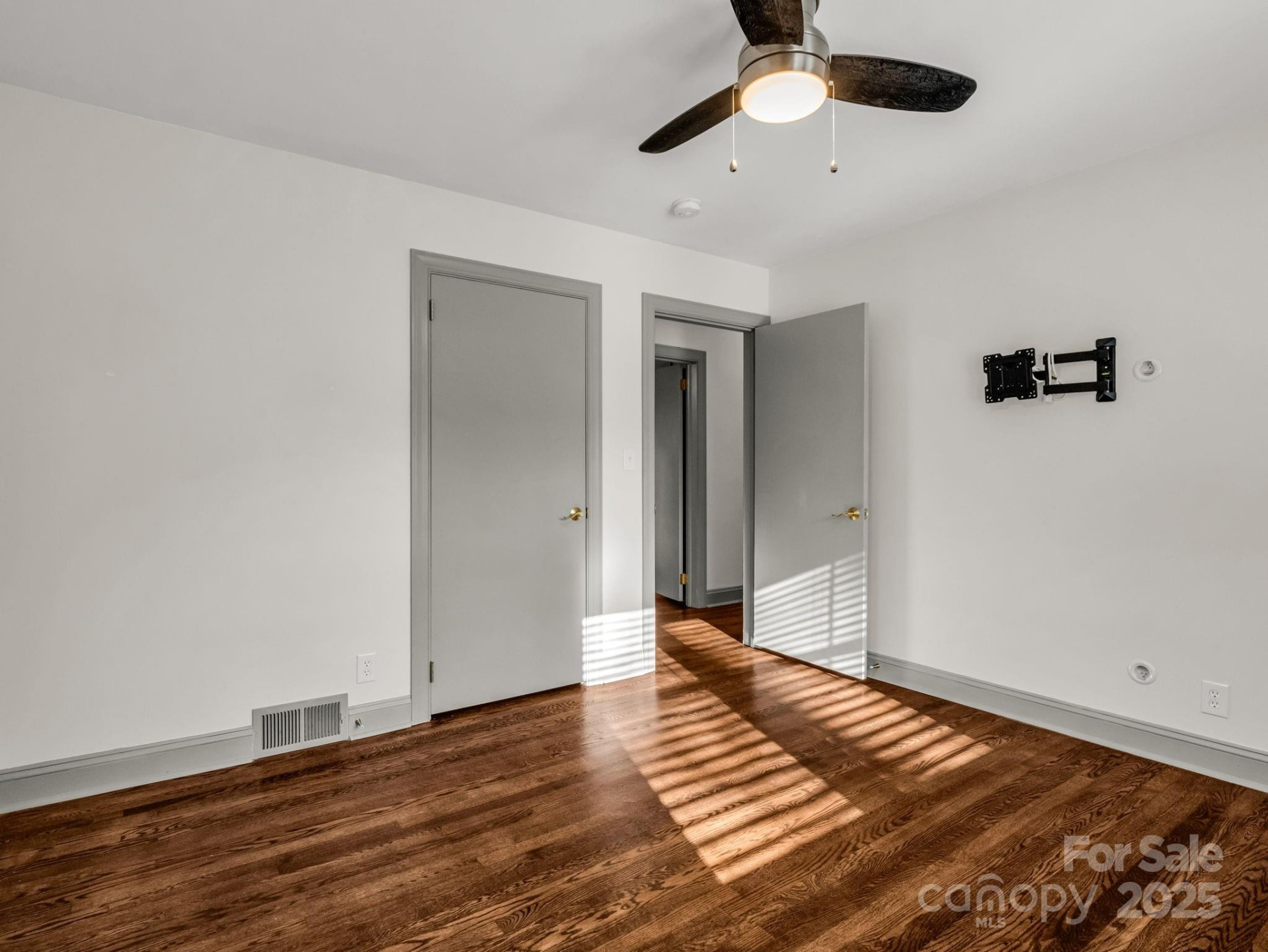 2115 Stoney View Court - Photo 30