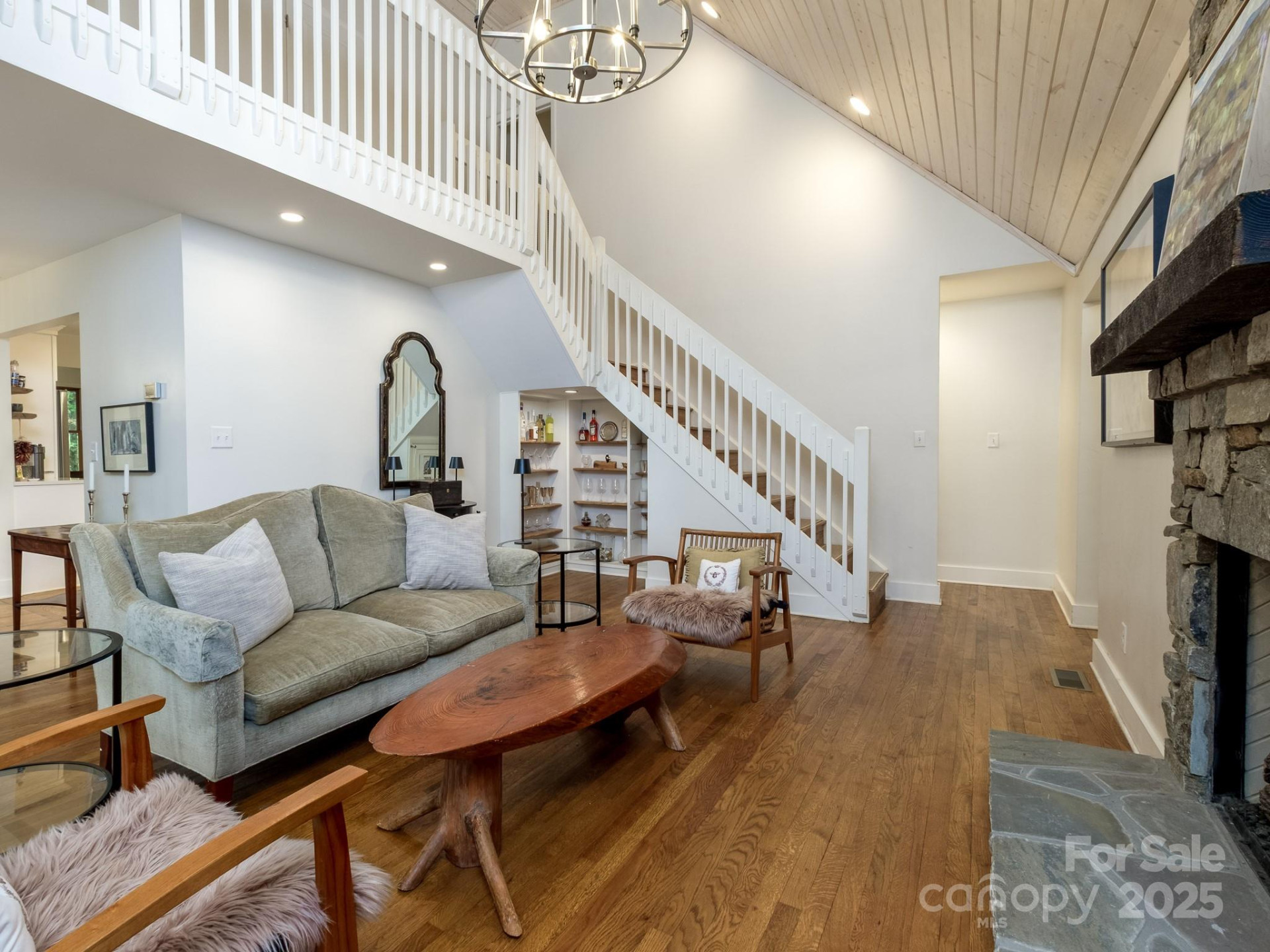 77 Selu Court - Photo 8