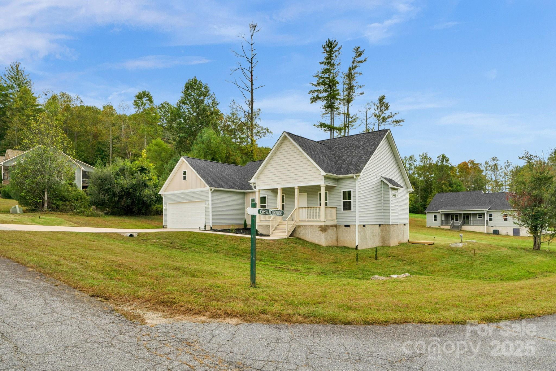 142 Crystal Heights Drive - Photo 2