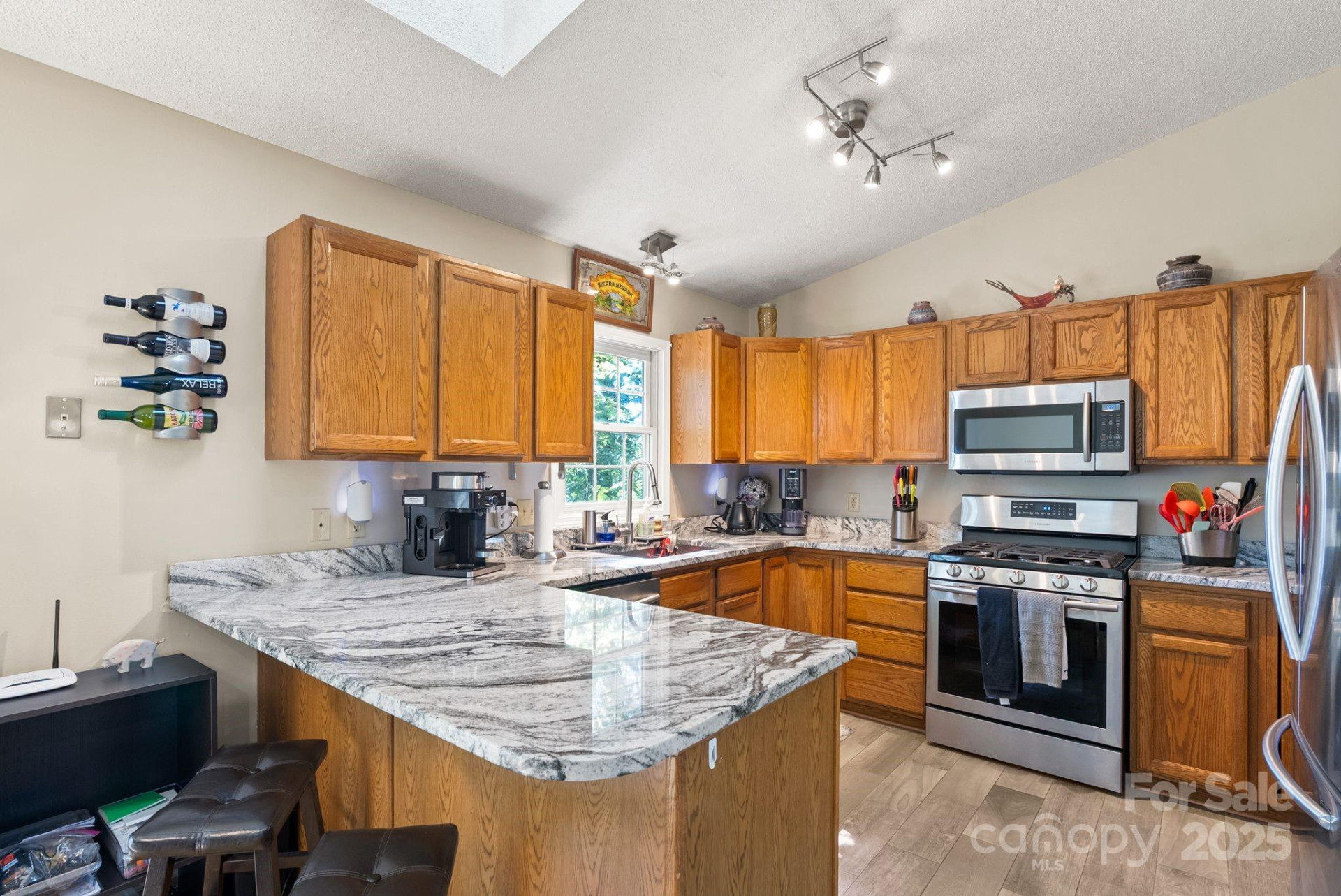 28 Foxberry Drive - Photo 4