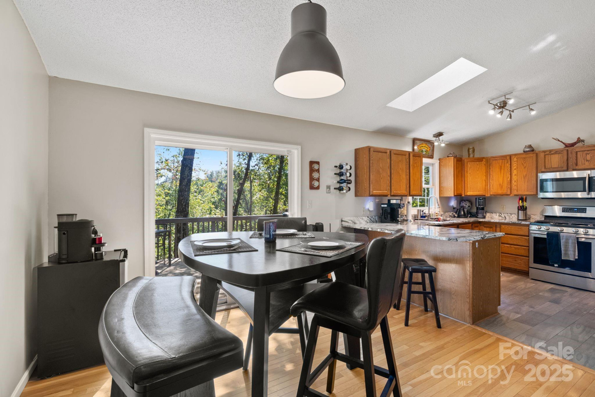28 Foxberry Drive - Photo 6