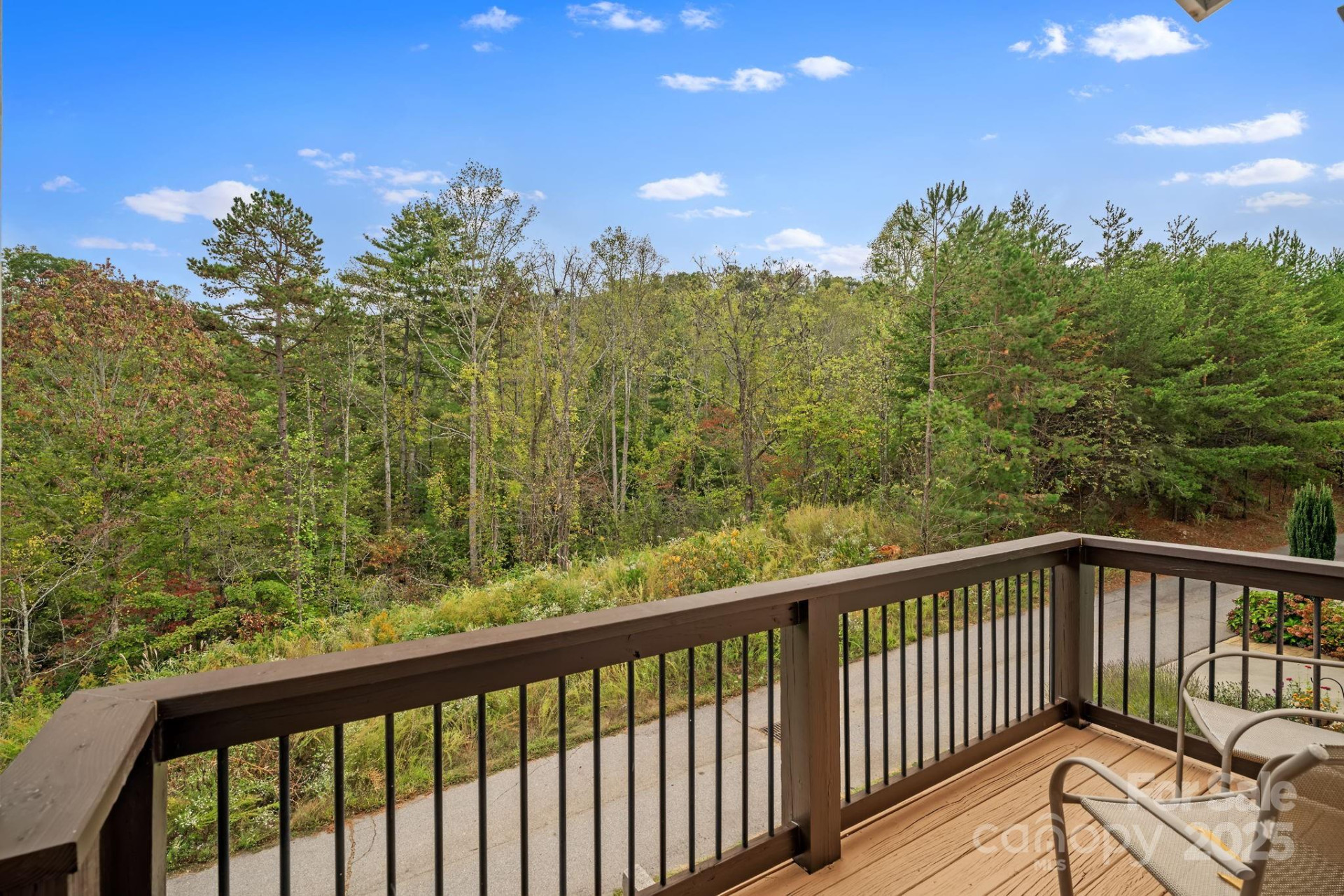 27 Walnut Springs Drive - Photo 15