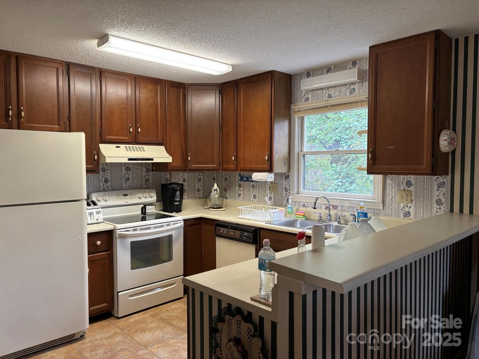 655 Overlook Drive #C - Photo 7