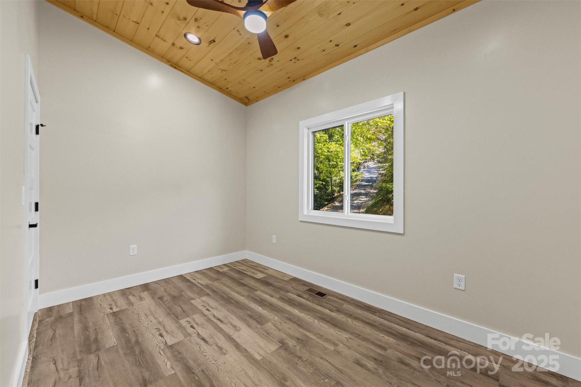 71 Mountain Trace Point - Photo 18
