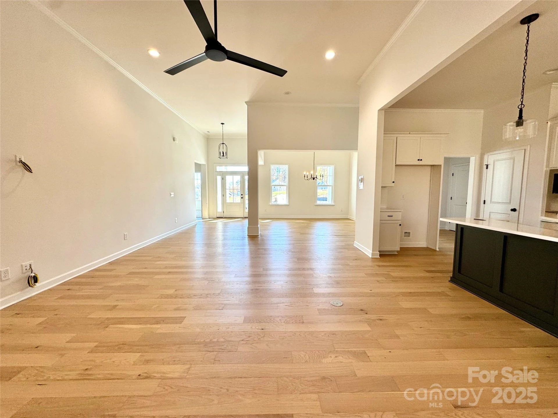 2574 Red Hill Street - Photo 3
