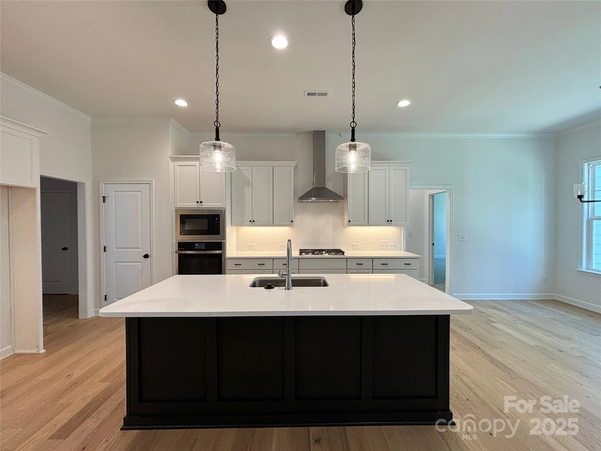 2574 Red Hill Street - Photo 6