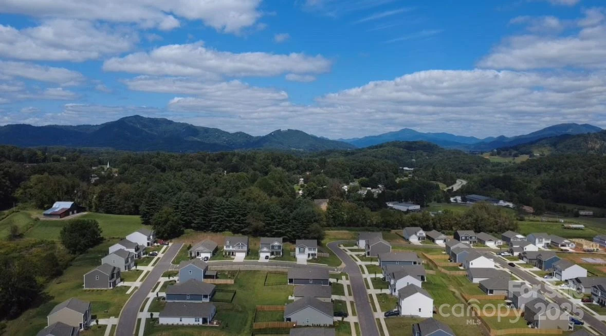 148 Ridgehaven Drive - Photo 2