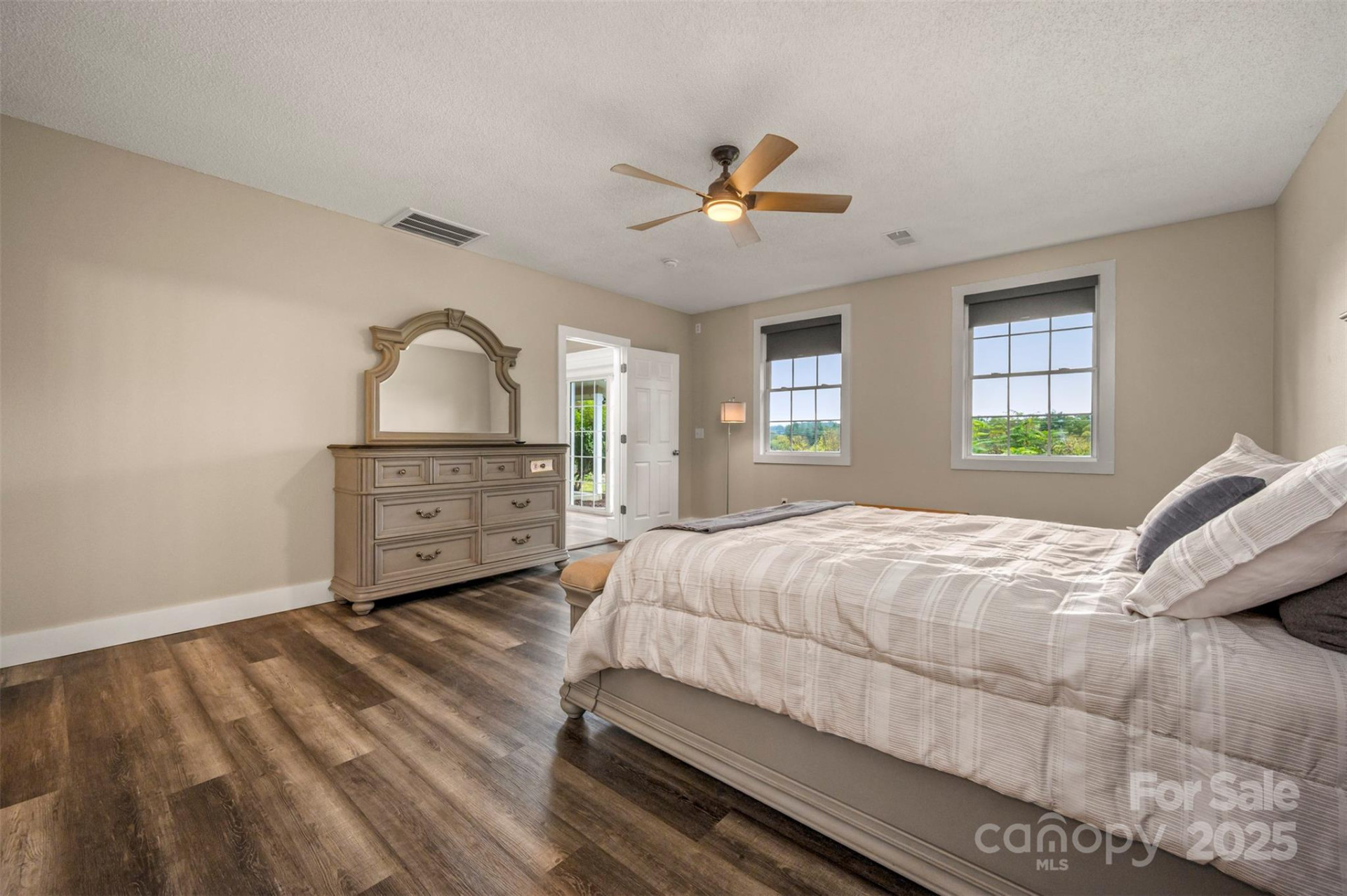 569 Lanning Road - Photo 16