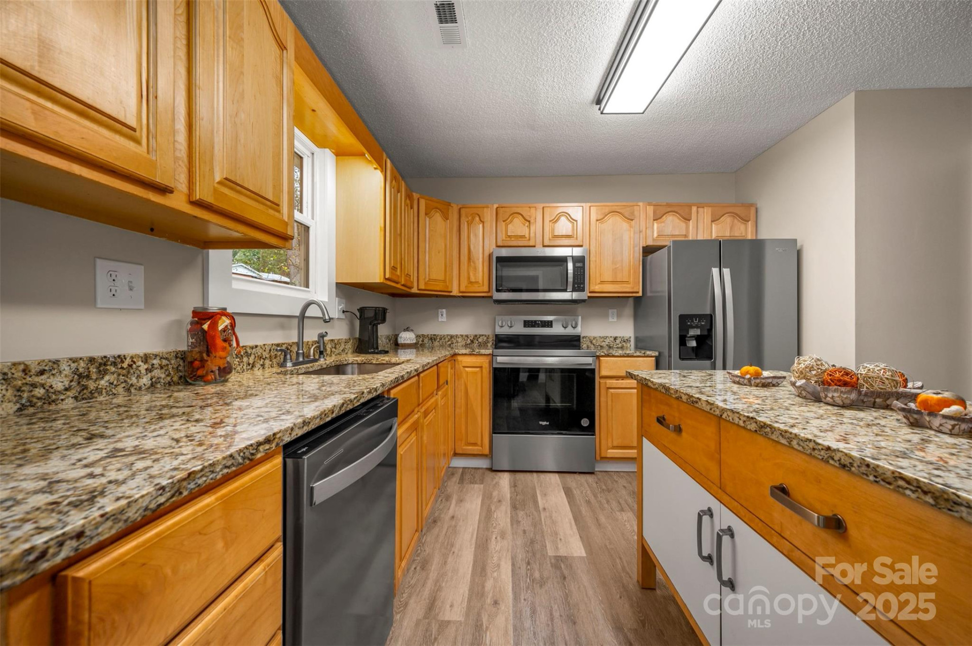 569 Lanning Road - Photo 19