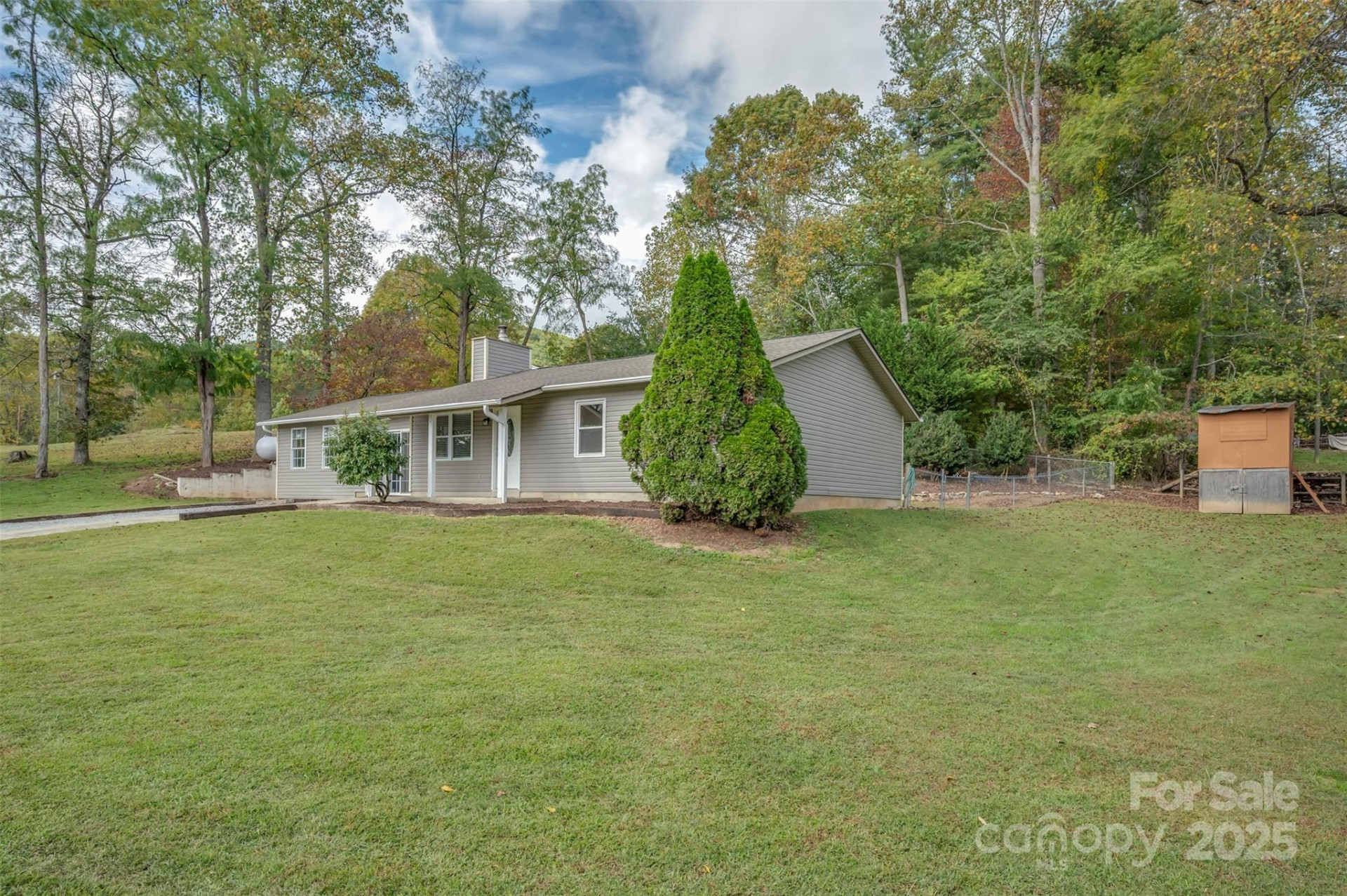 569 Lanning Road - Photo 4