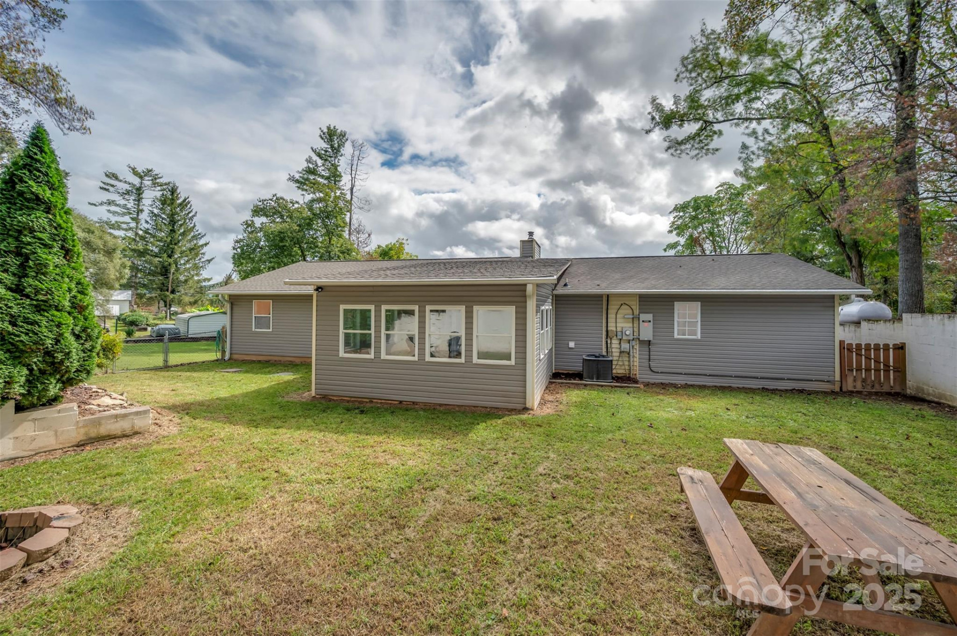 569 Lanning Road - Photo 31