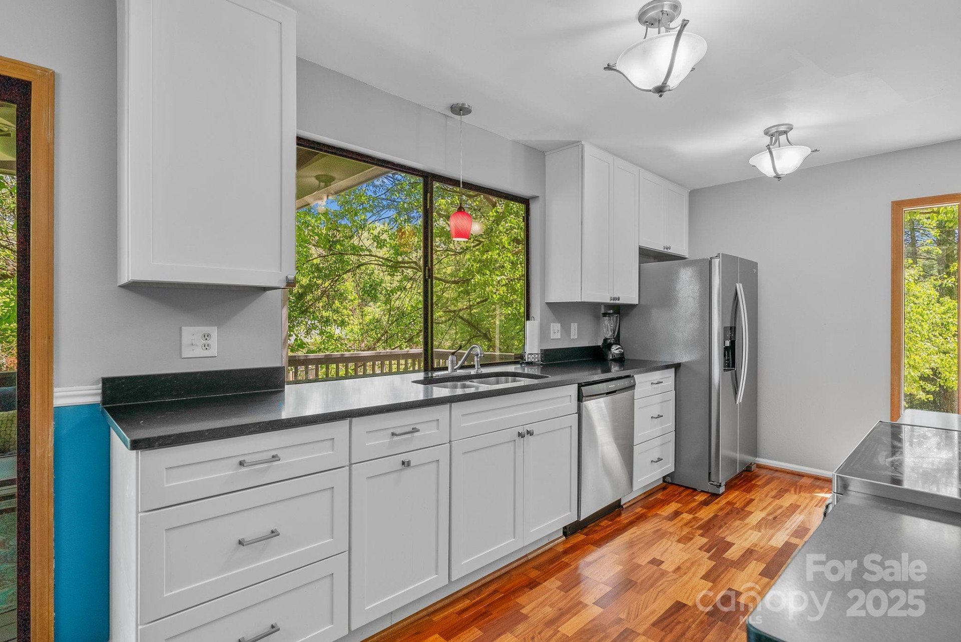 168 Scarlet Drive - Photo 11