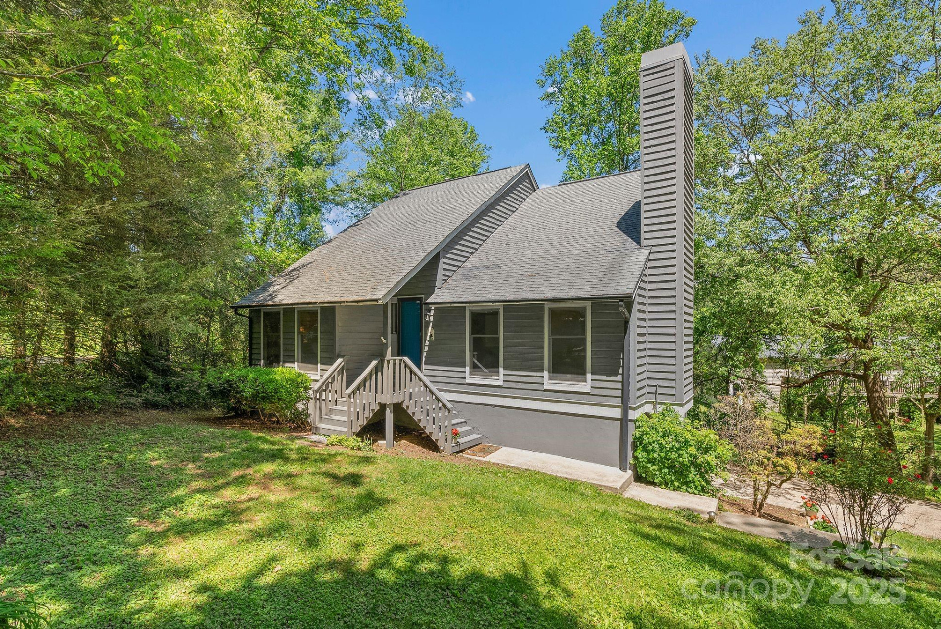 168 Scarlet Drive - Photo 4