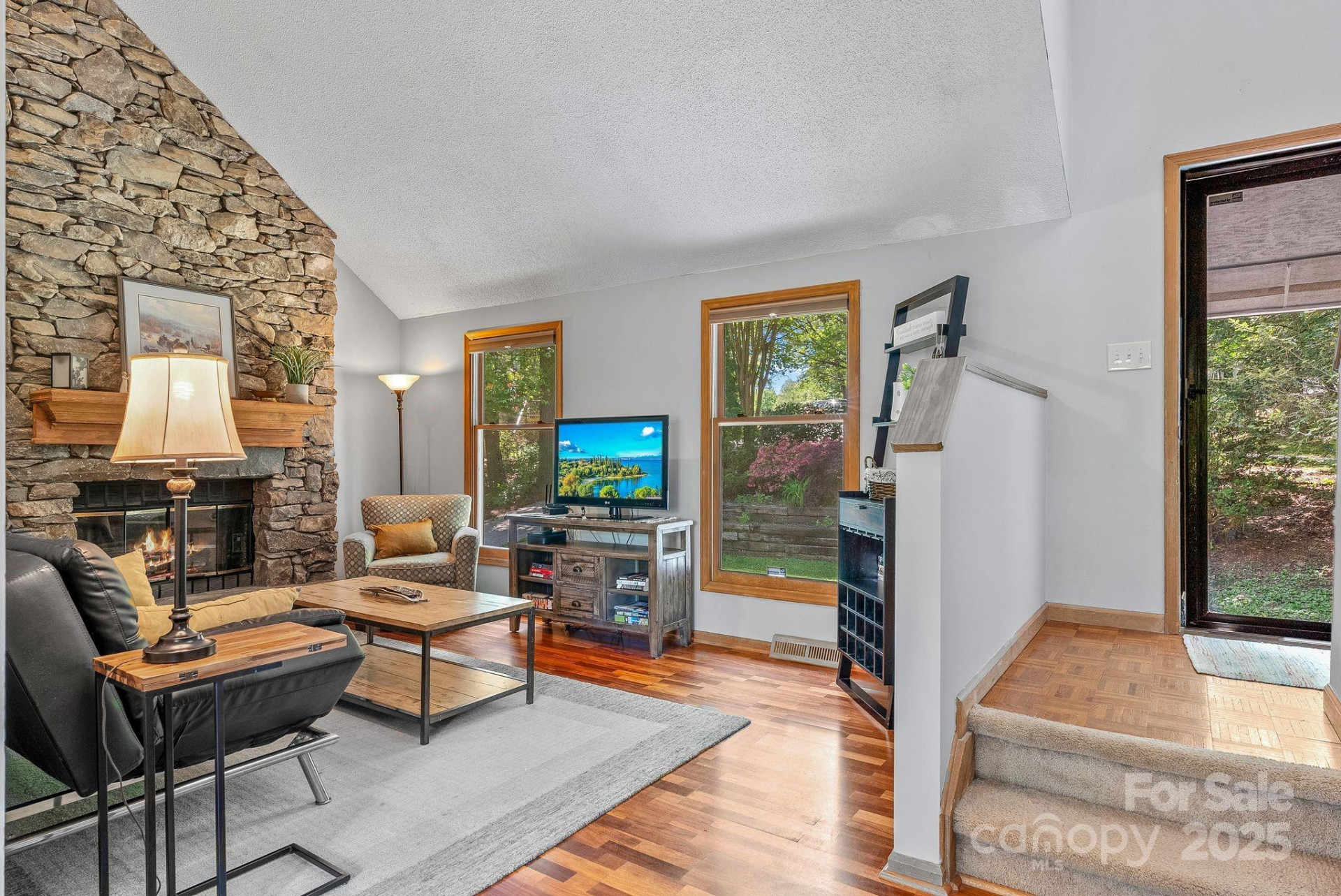 168 Scarlet Drive - Photo 7
