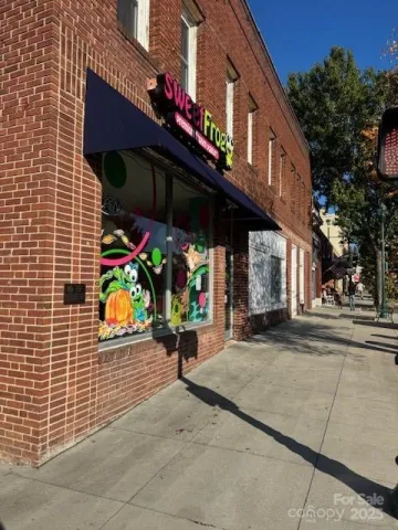 201 Main Street