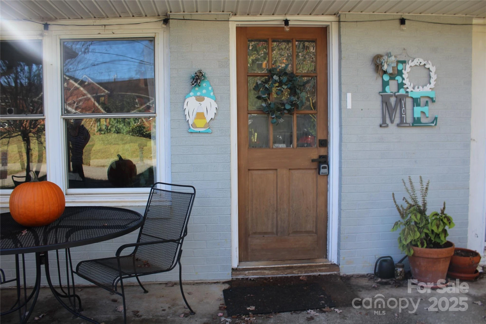 107 Matthews Street - Photo 2