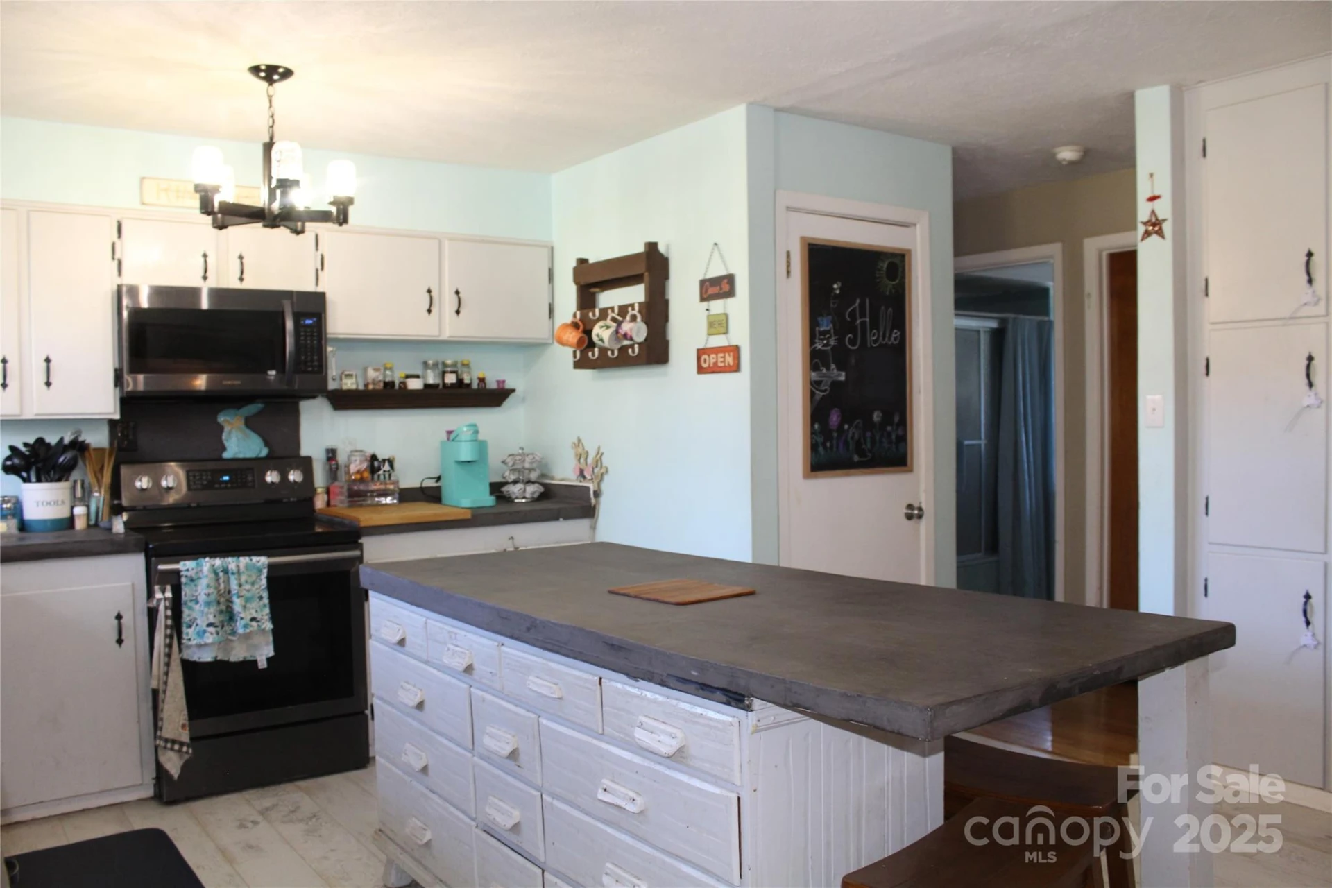 107 Matthews Street - Photo 12