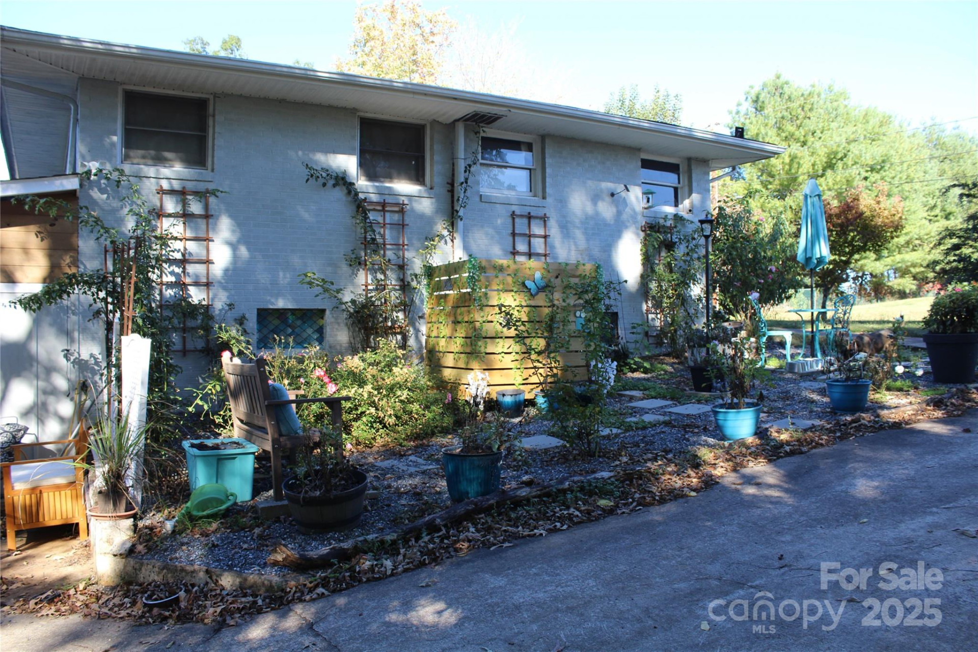 107 Matthews Street - Photo 32