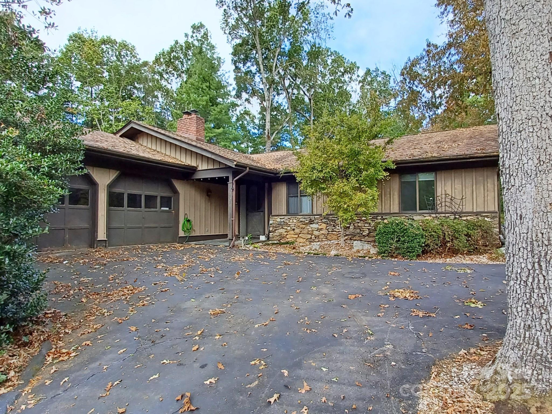 3204 Hickory Hill Road - Photo 2