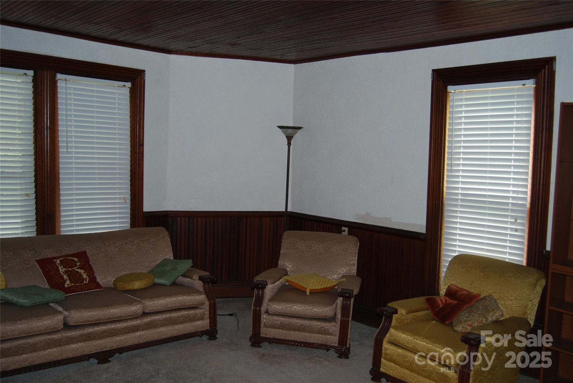 7 Noble Road - Photo 17