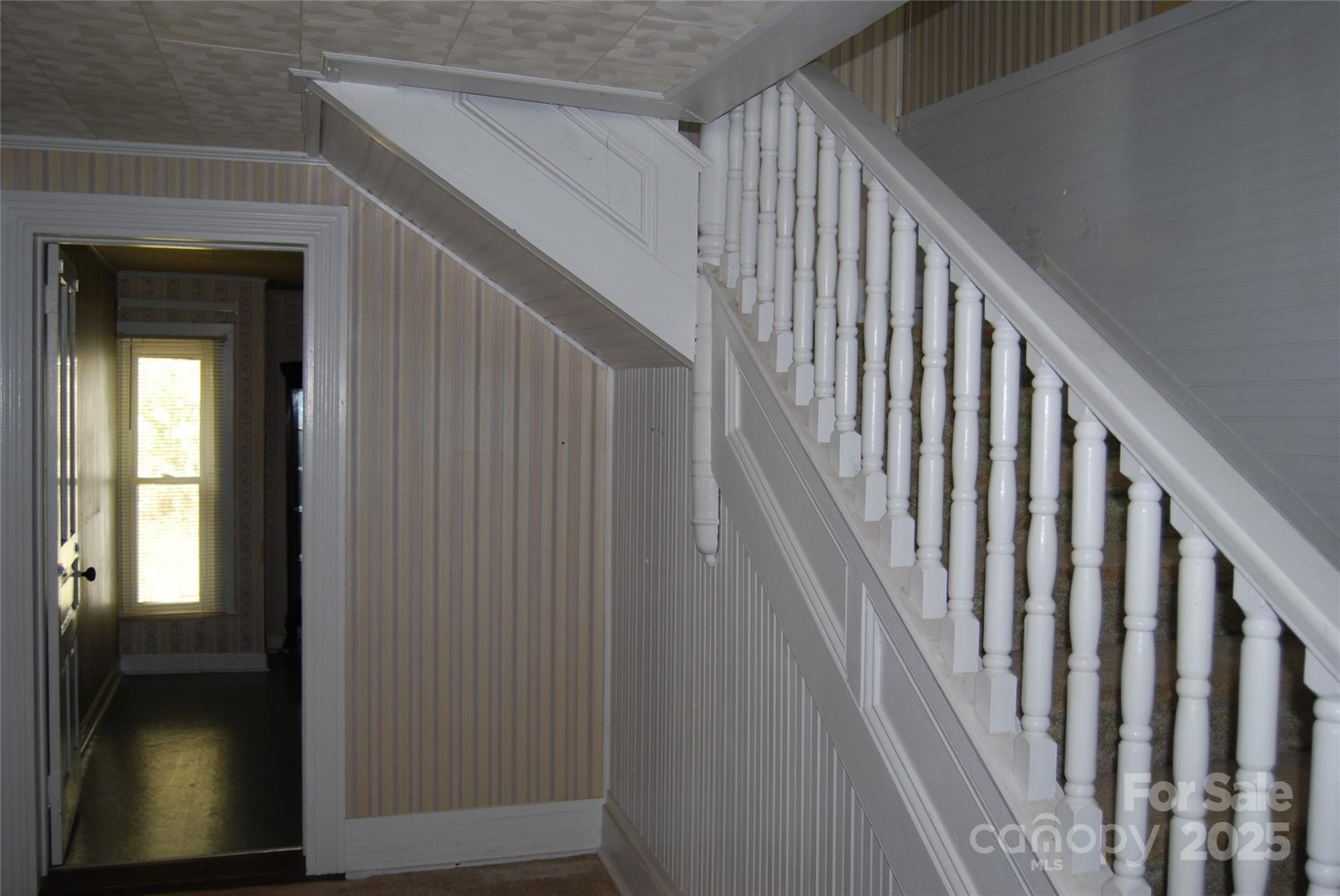 7 Noble Road - Photo 18