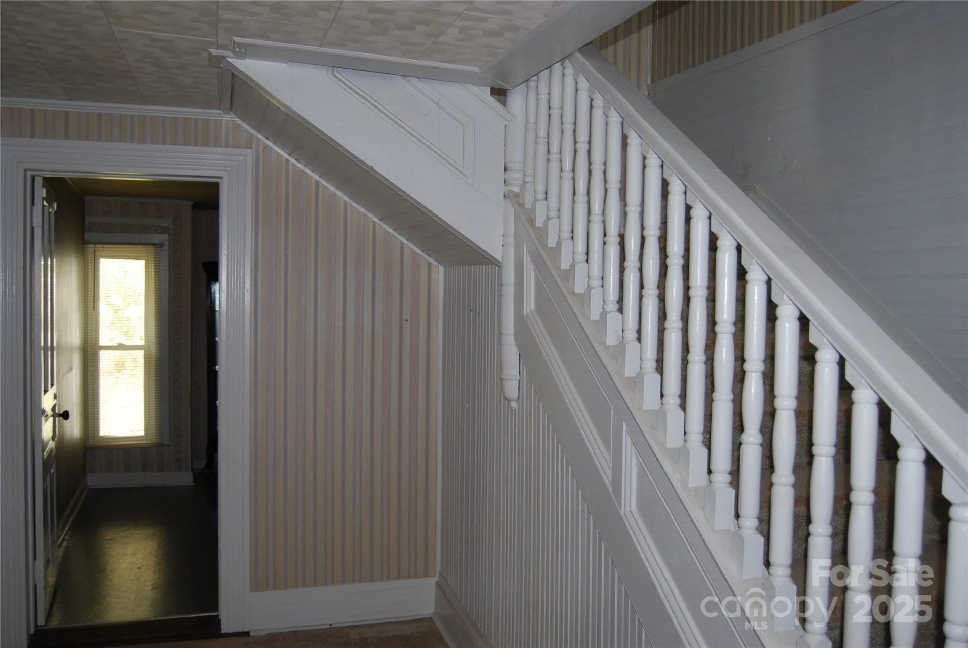 7 Noble Road - Photo 18