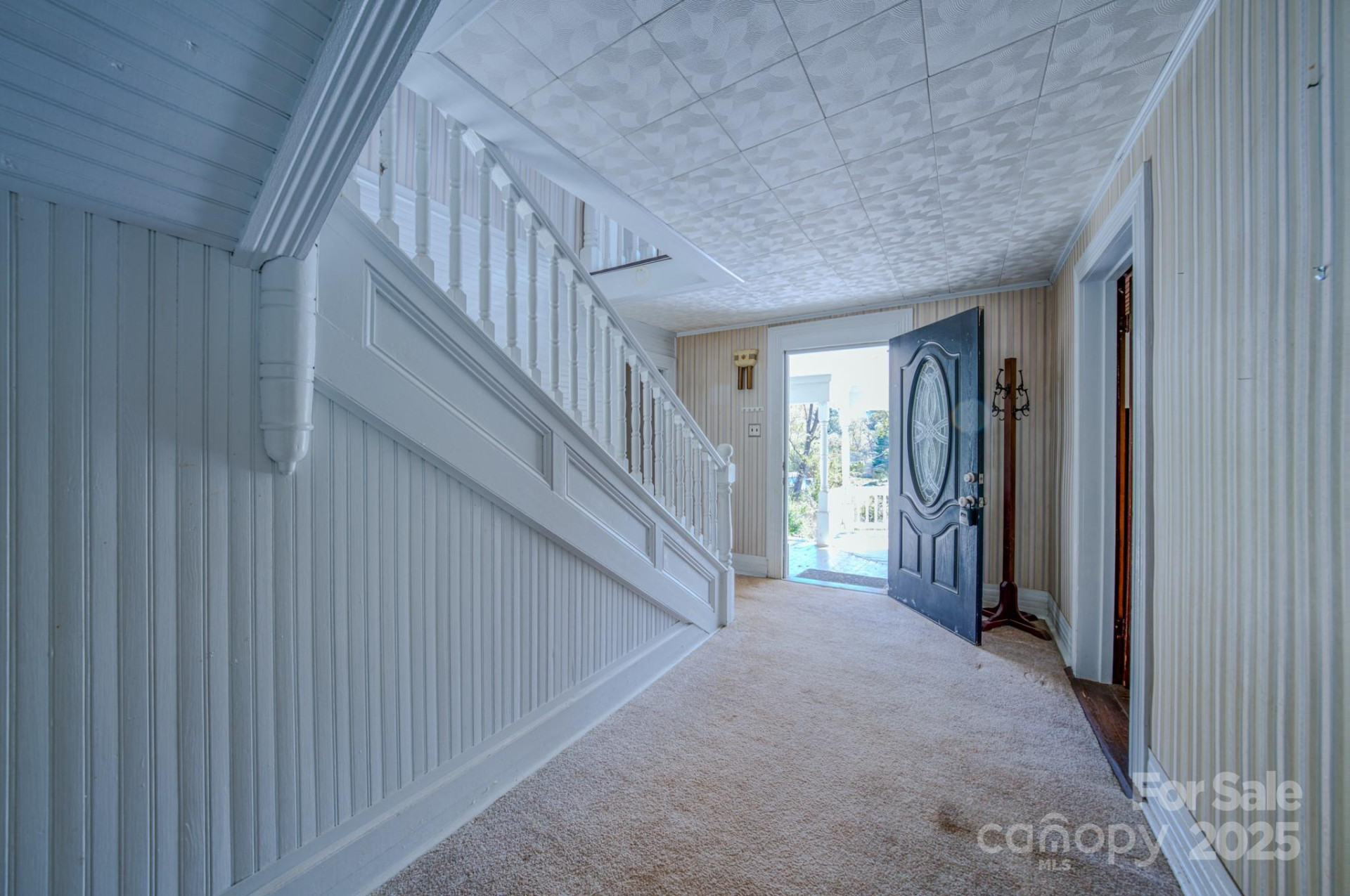 7 Noble Road - Photo 33