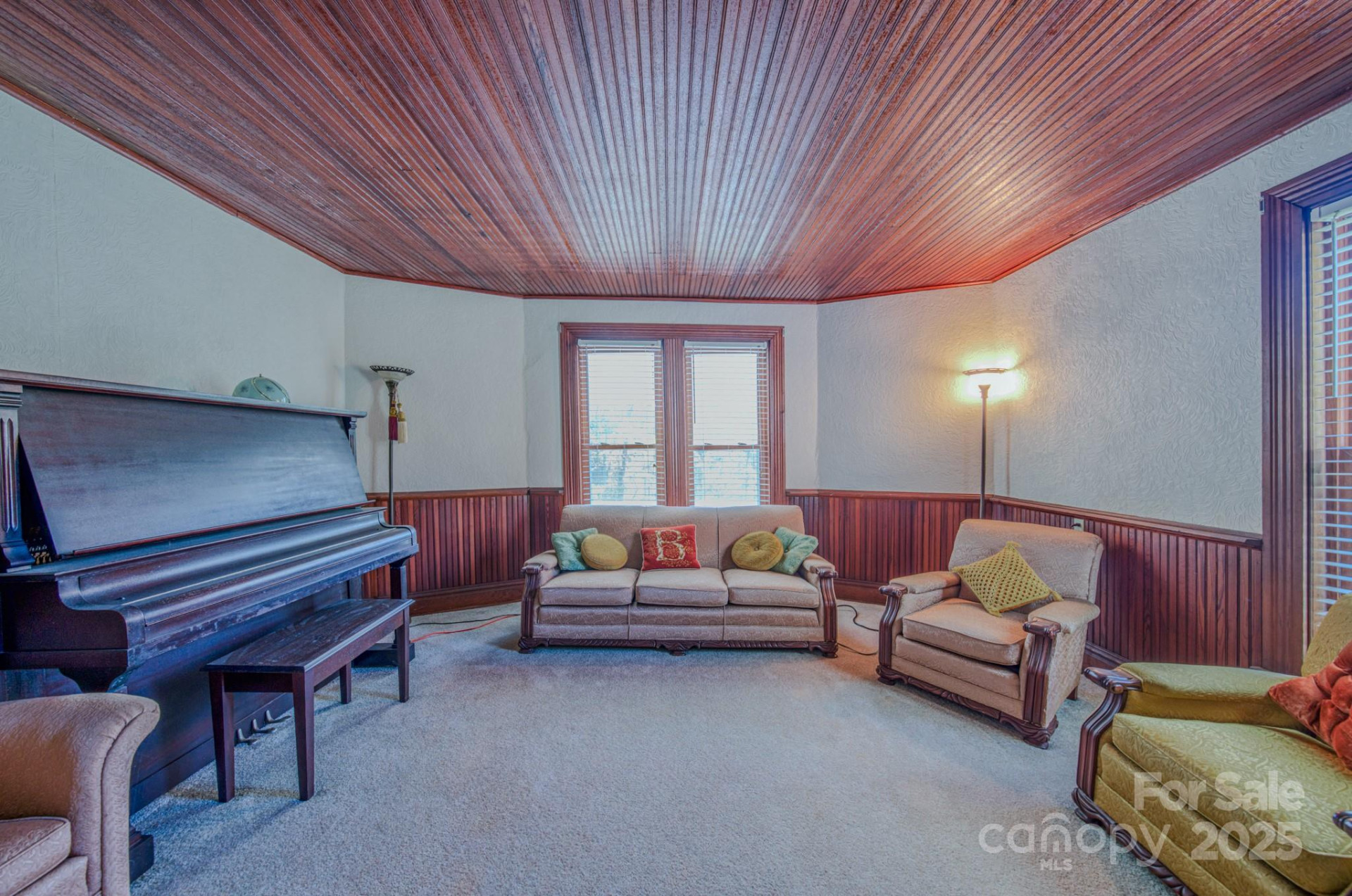 7 Noble Road - Photo 42