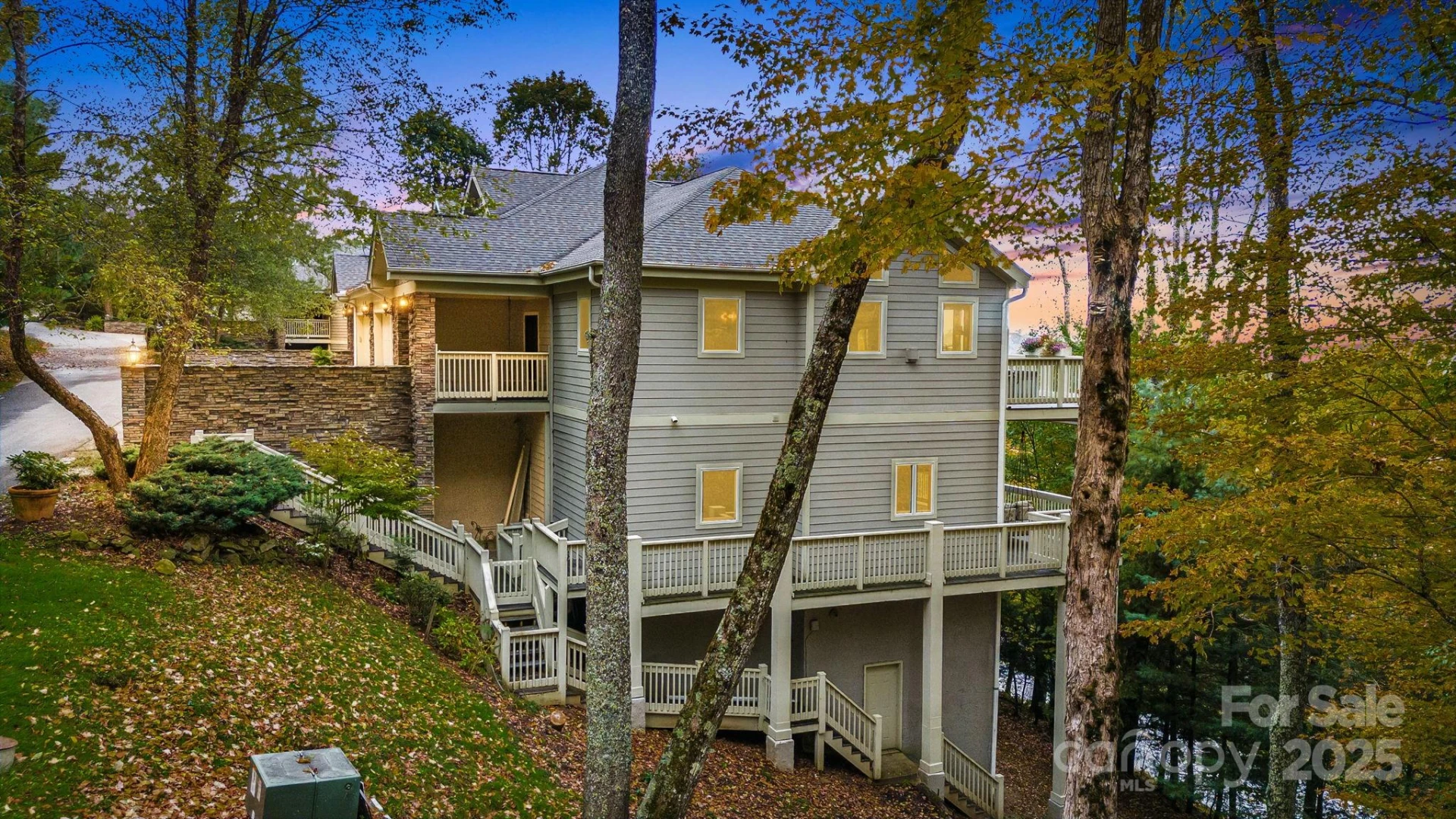 115 Mountainside Lane - Photo 2