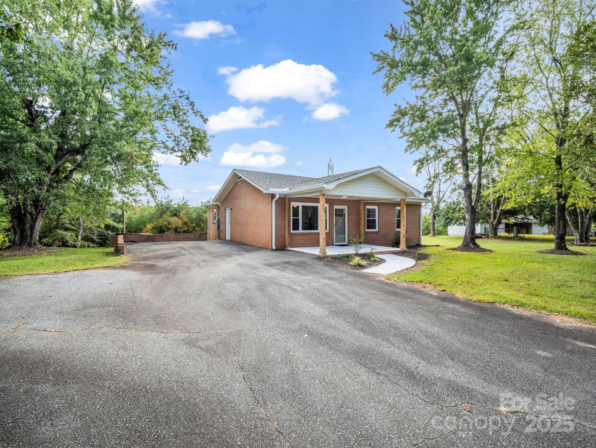 109 Avery Drive - Photo 2