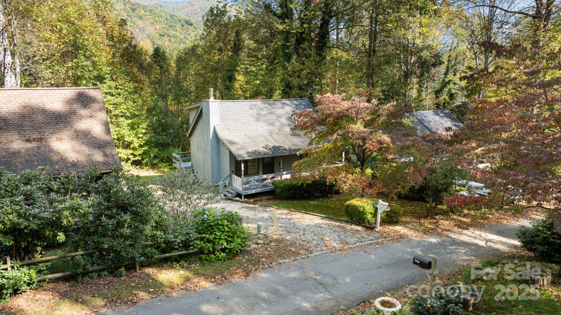 52 Susan Drive - Photo 4
