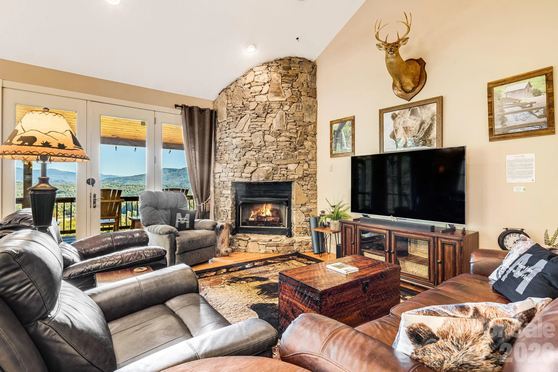 2076 Fontana Road - Photo 12