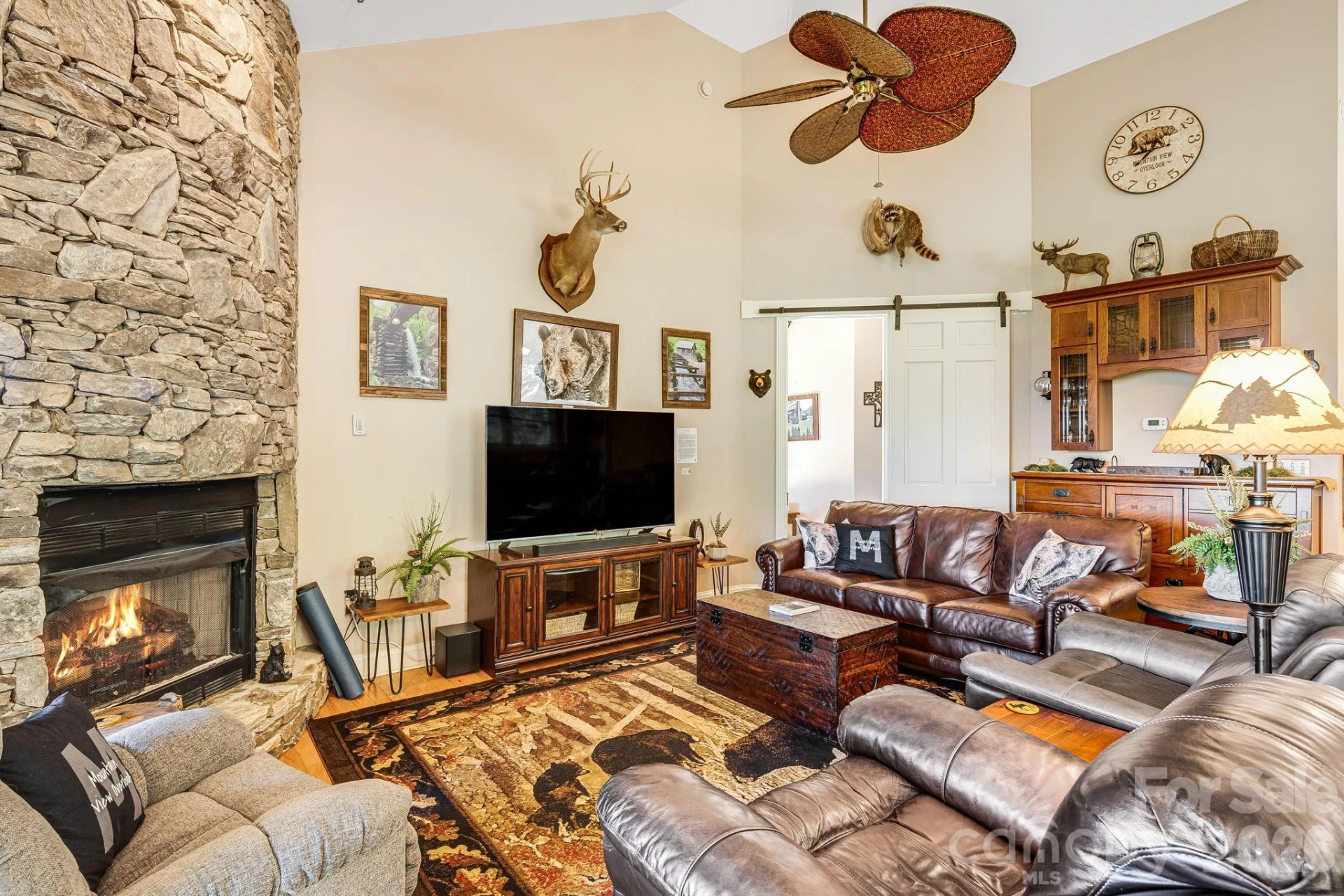 2076 Fontana Road - Photo 13