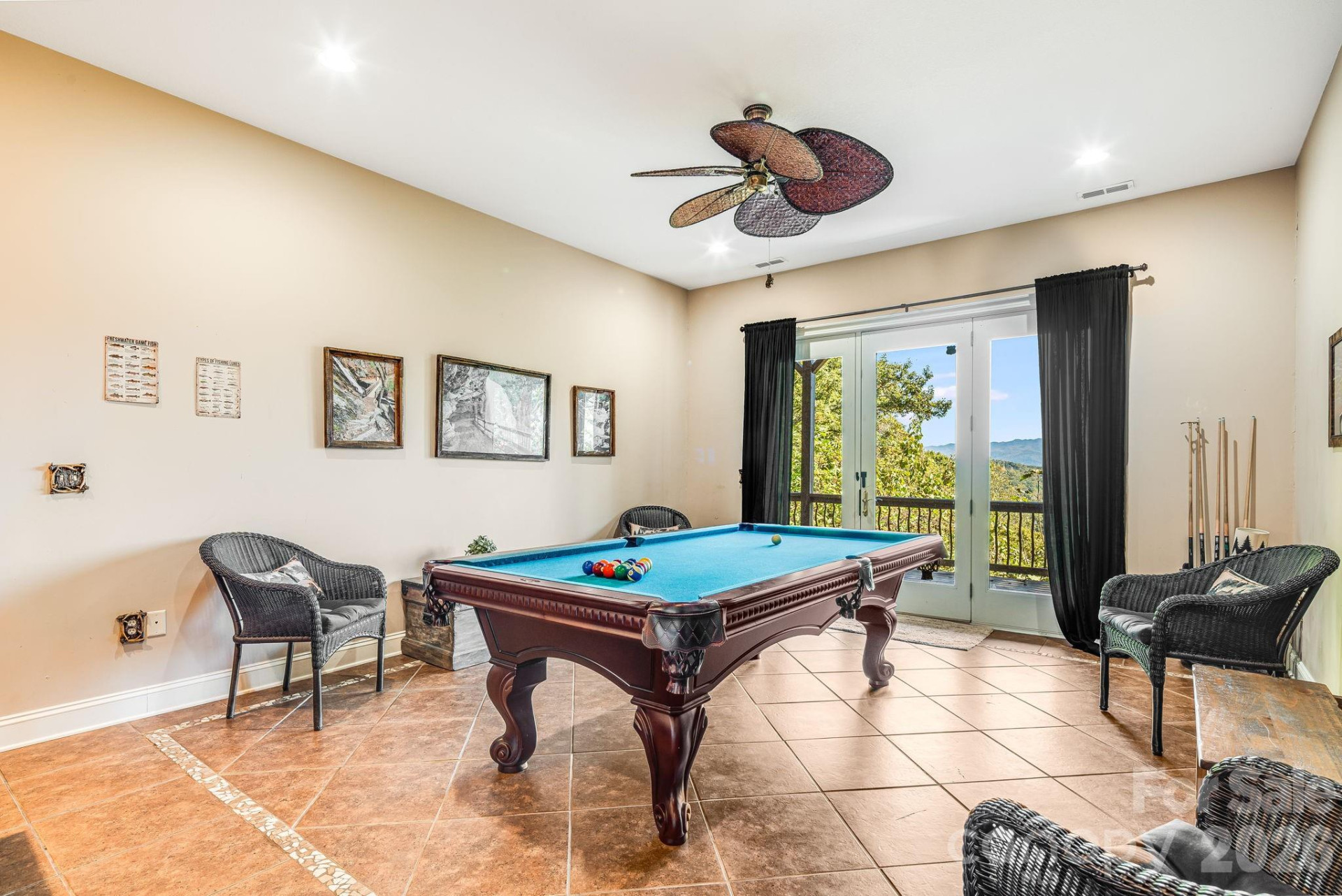 2076 Fontana Road - Photo 4